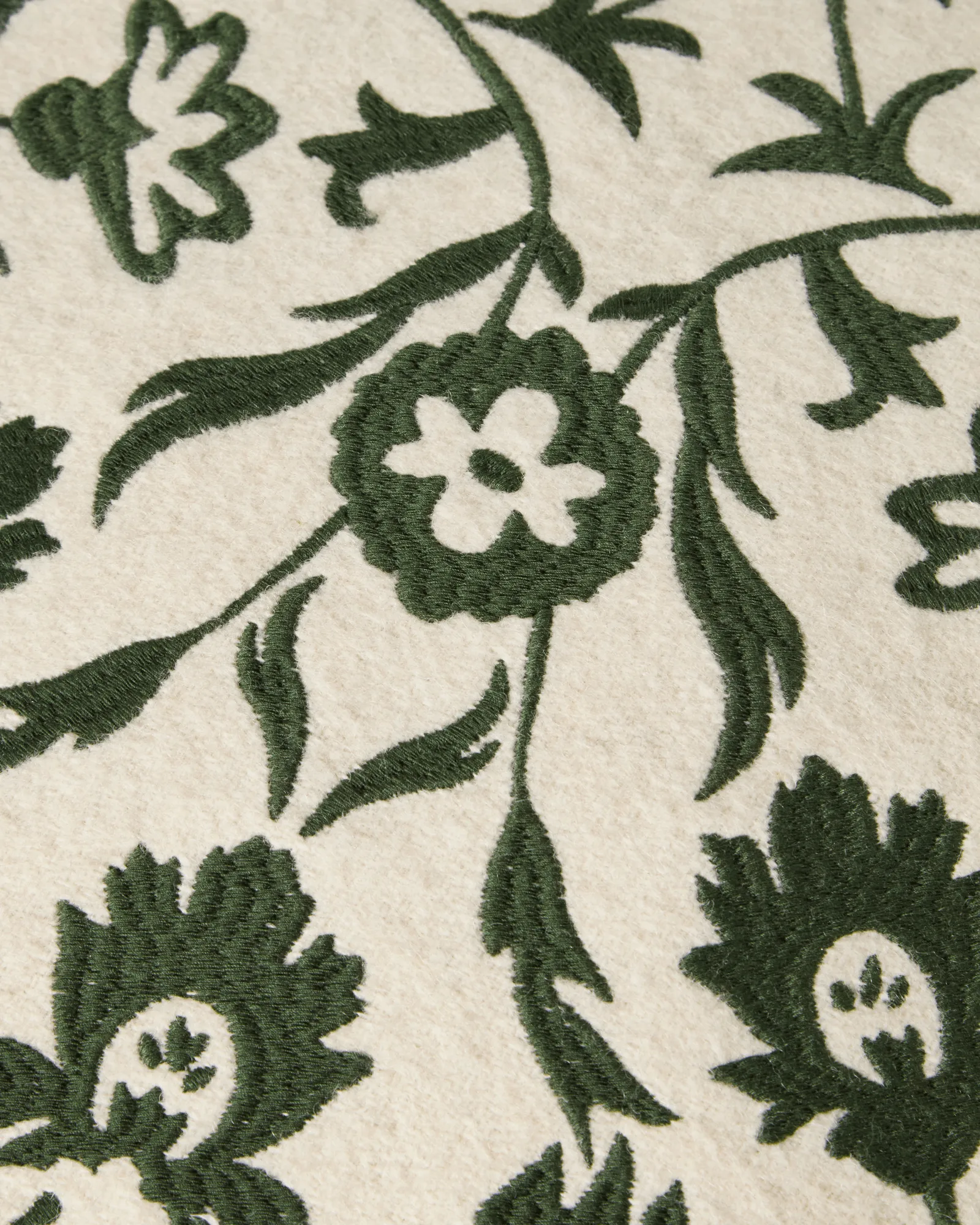 Flower Embroidered Wool Mix federa per cuscino 50x50 cm, Beige-verde chiaro Lexington