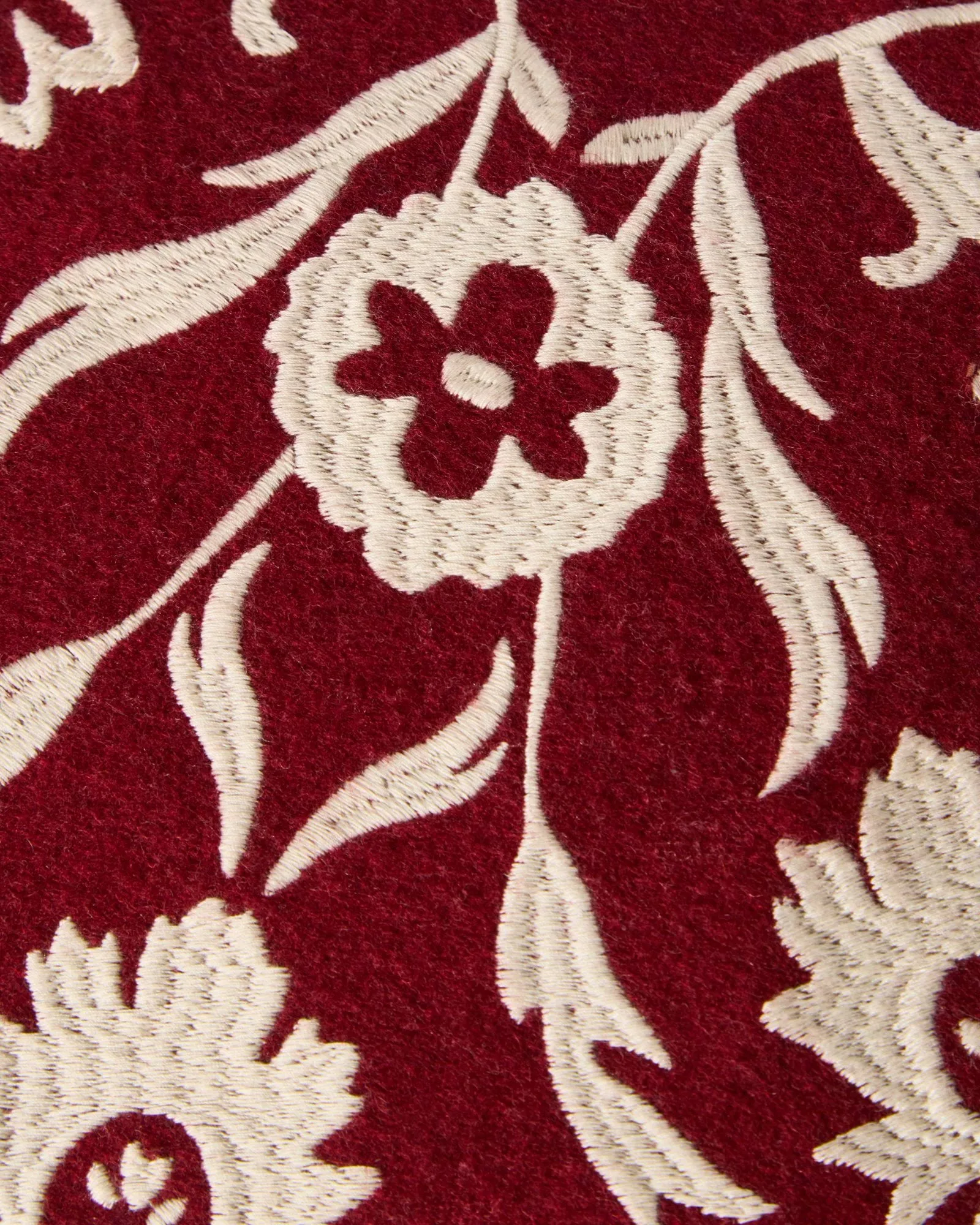 Flower Embroidered Wool Mix federa per cuscino 50x50 cm, Red-Light beige Lexington