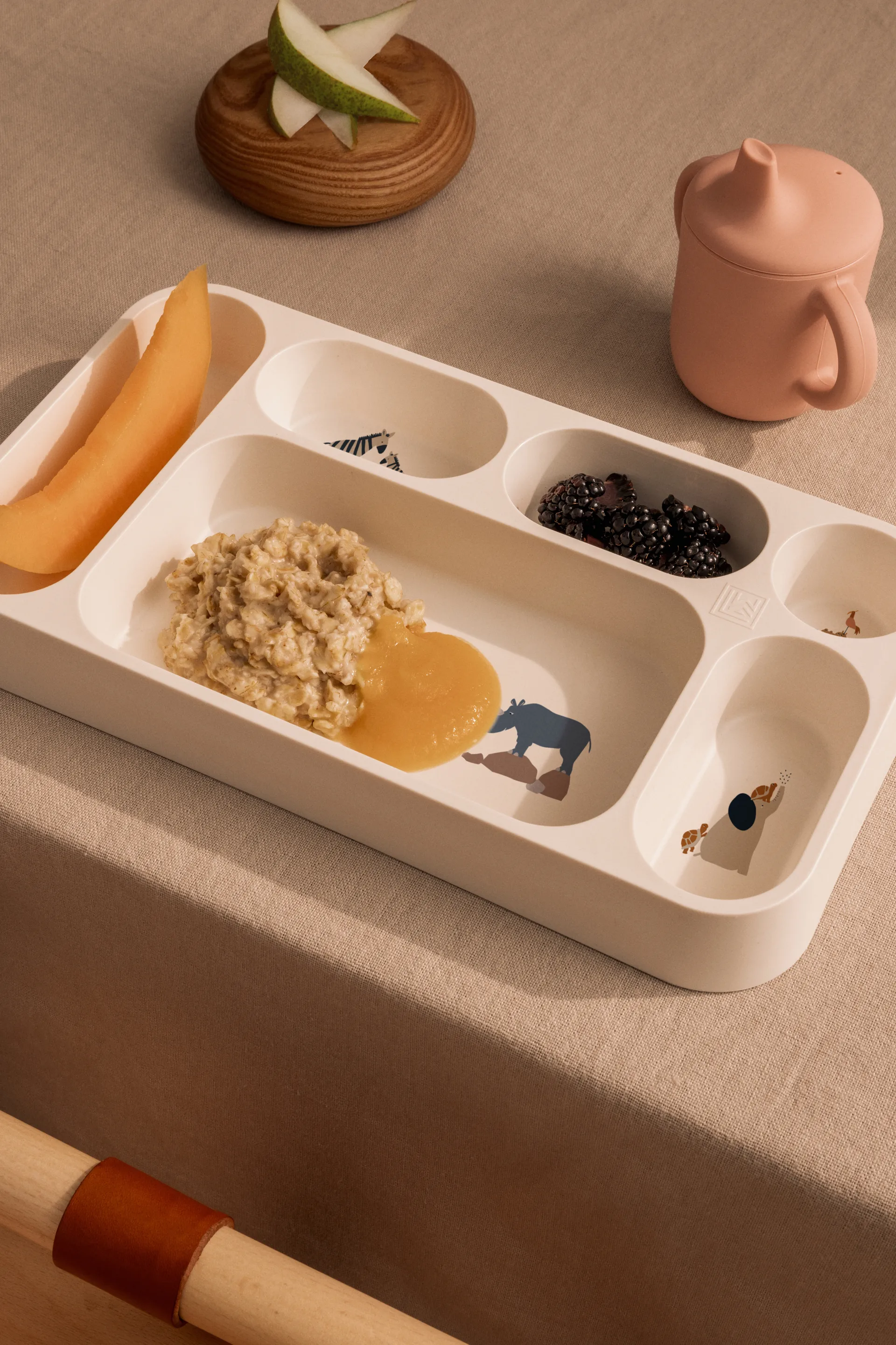 Piatto Mosu con 6 scomparti 17x30 cm, Tutto insieme-Sandy Liewood