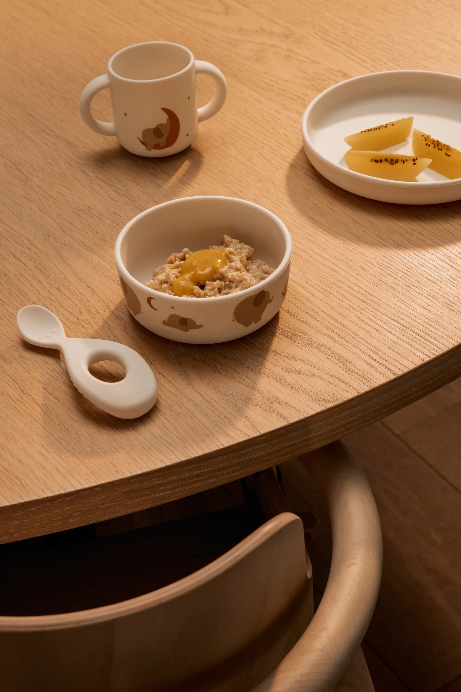 Set di stoviglie Vivi printed 4 pezzi, Elephant-Creme de la creme Liewood