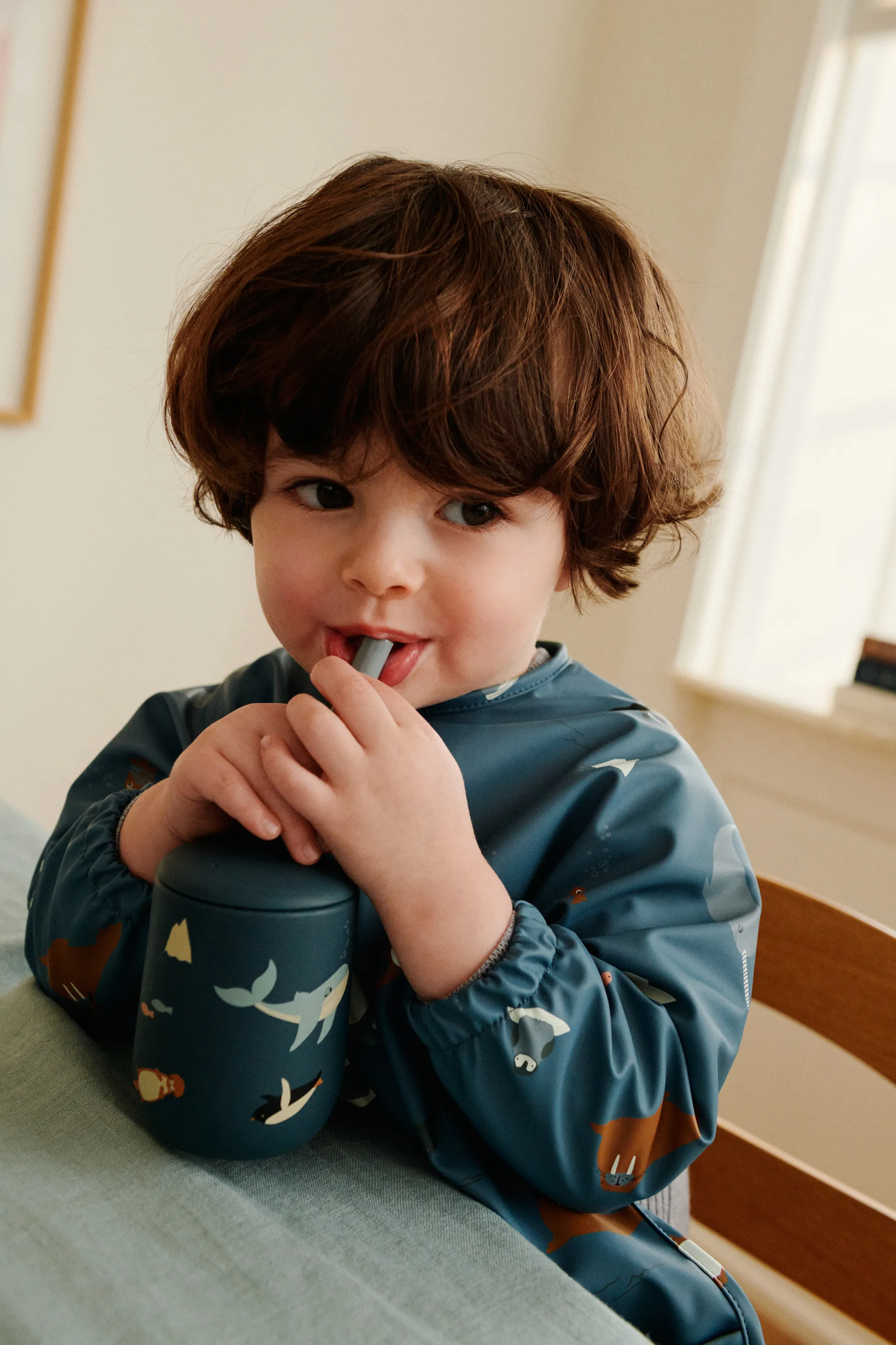 Tazza antigoccia stampata Ellis con cannuccia 23 cl, Arctic Sea-Ocean view Liewood