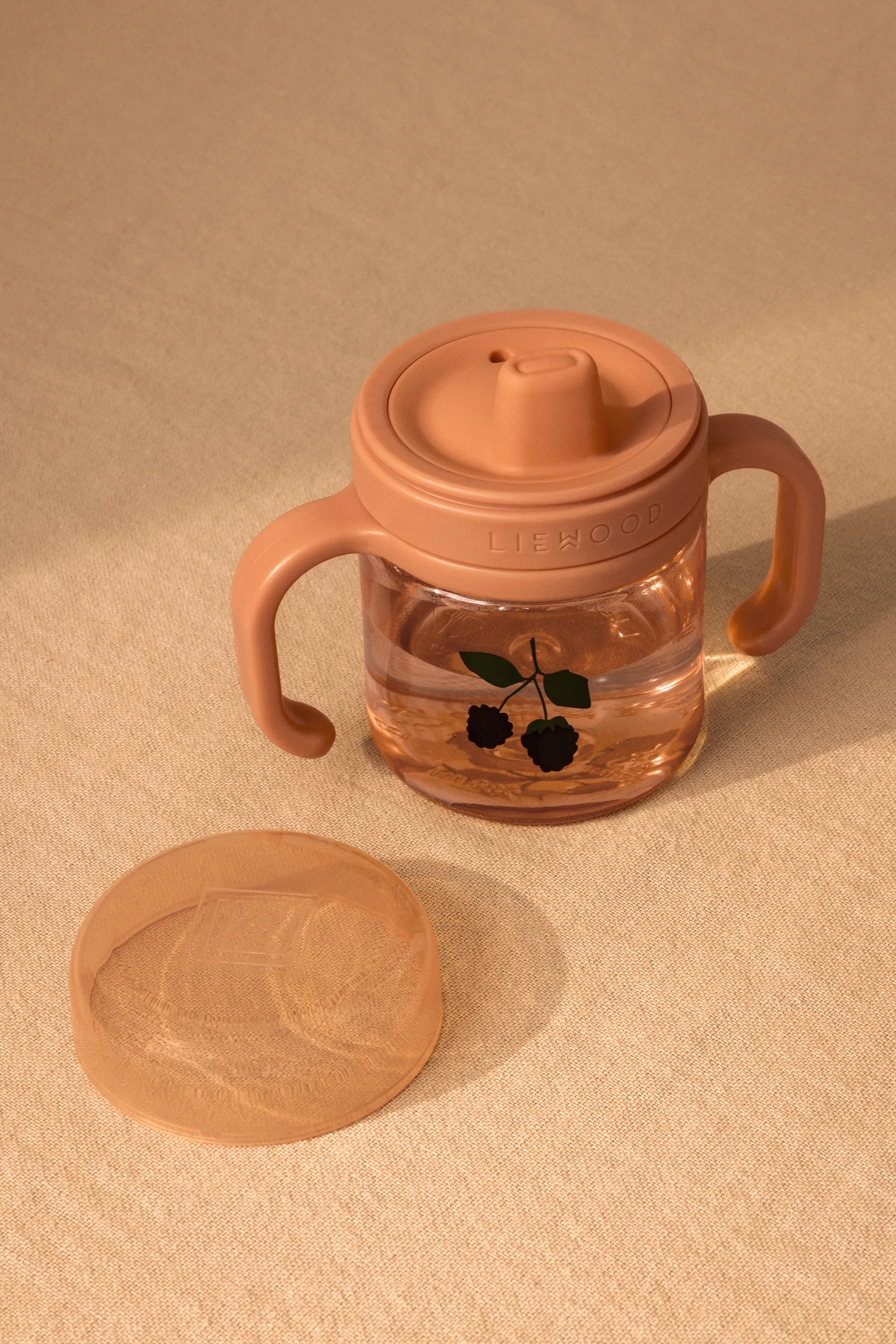 Tazza con beccuccio Kylo 28 cl, Berry-Pale Toscana Liewood