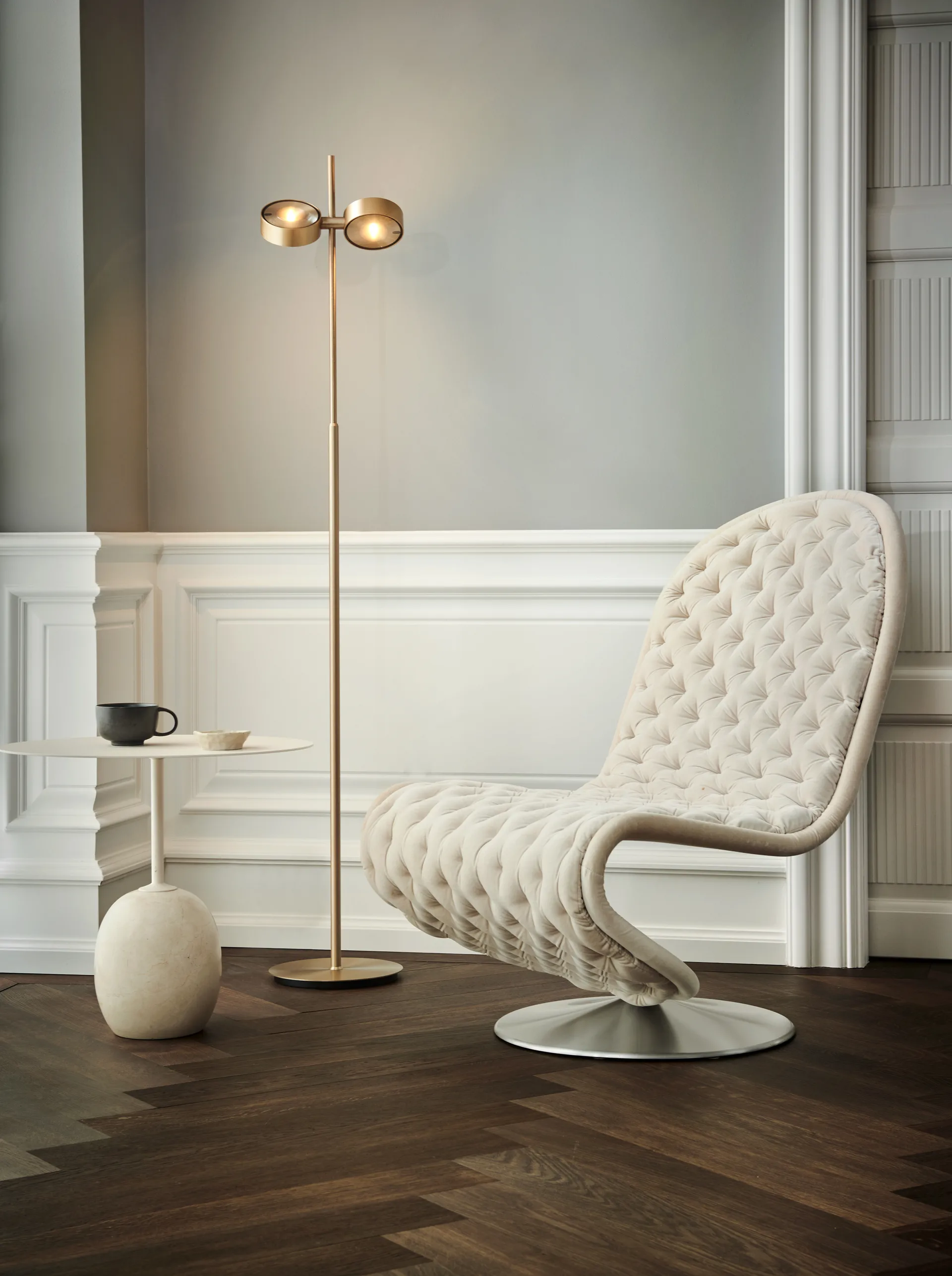 Lampada da terra Orbit, Ottone Light-Point