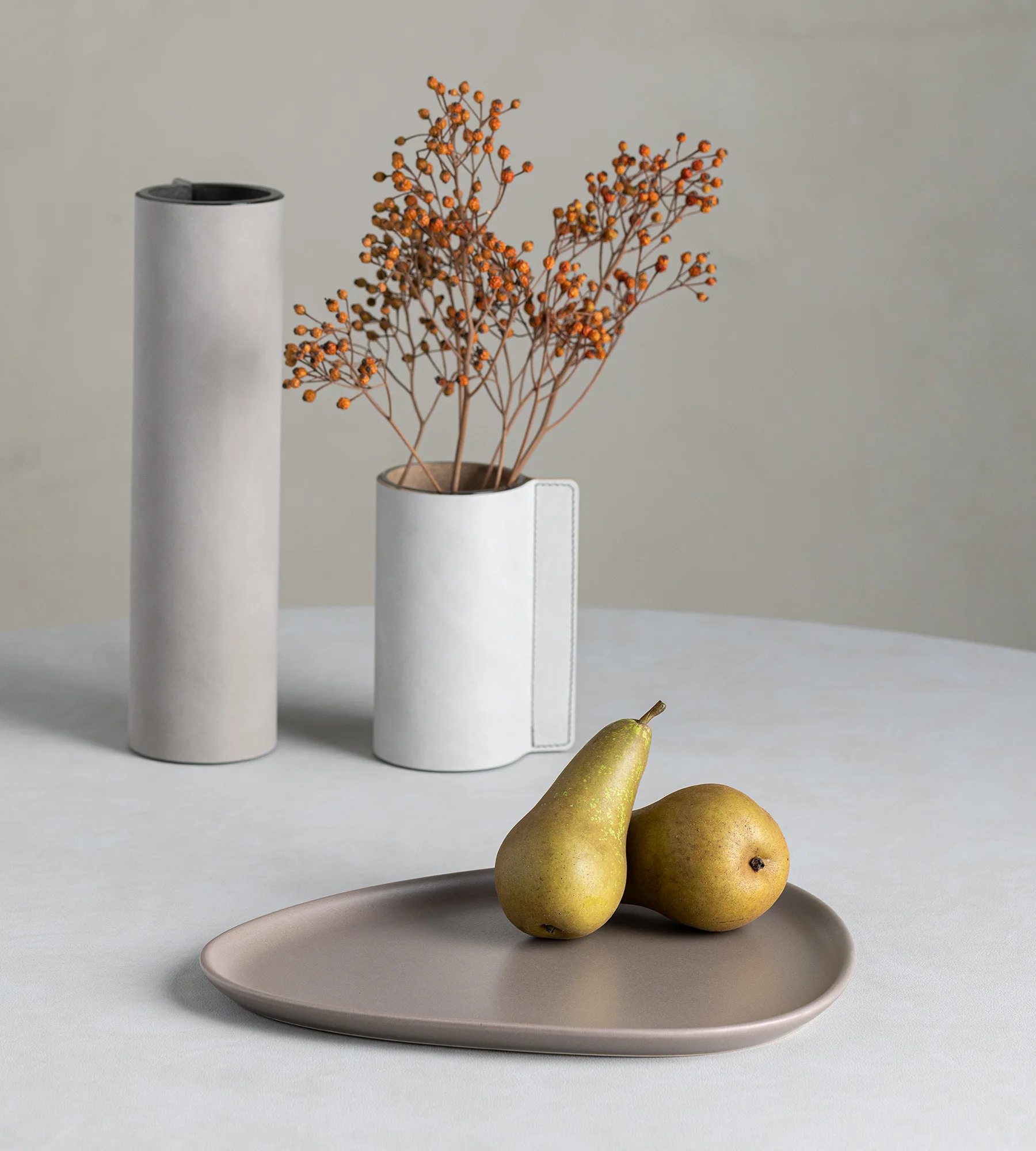 Piatto in gres Curve 26x30 cm, Warm grey LIND DNA