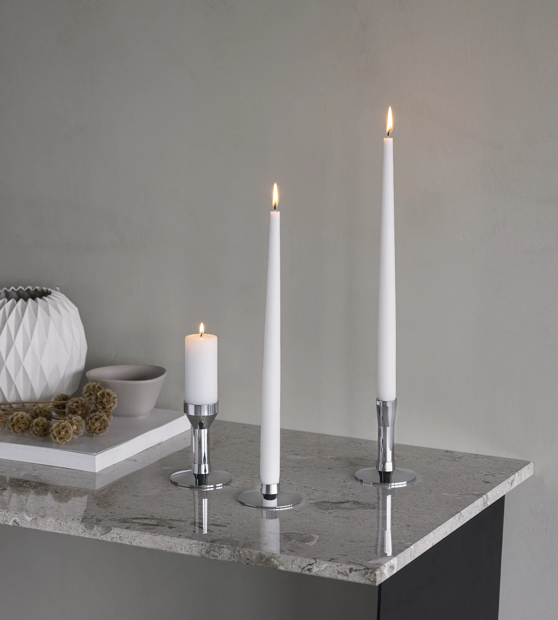 Portacandela Curve, Chrome, plinth LIND DNA