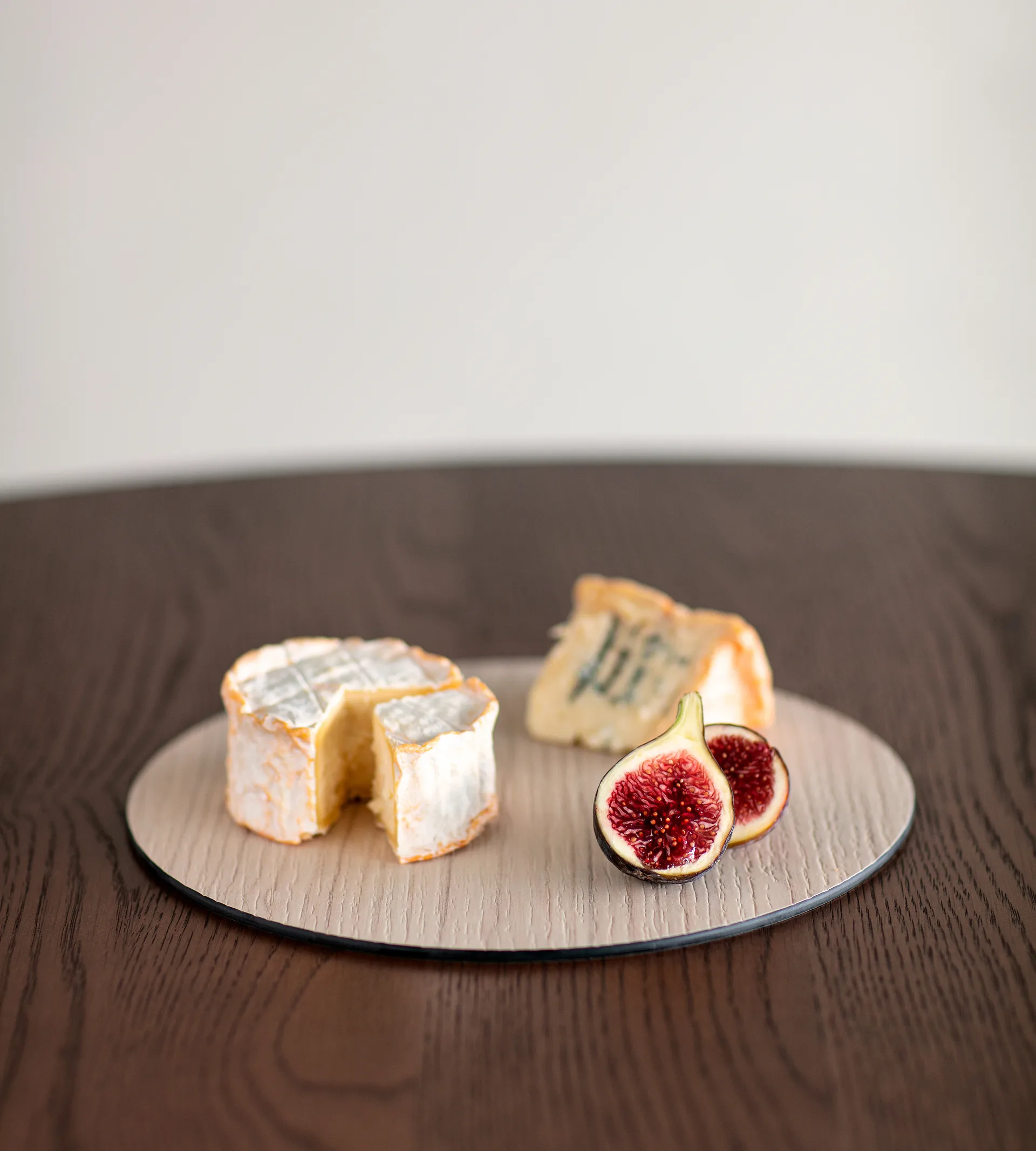 Tagliere Cut & Serve rotondo S, Frassino LIND DNA