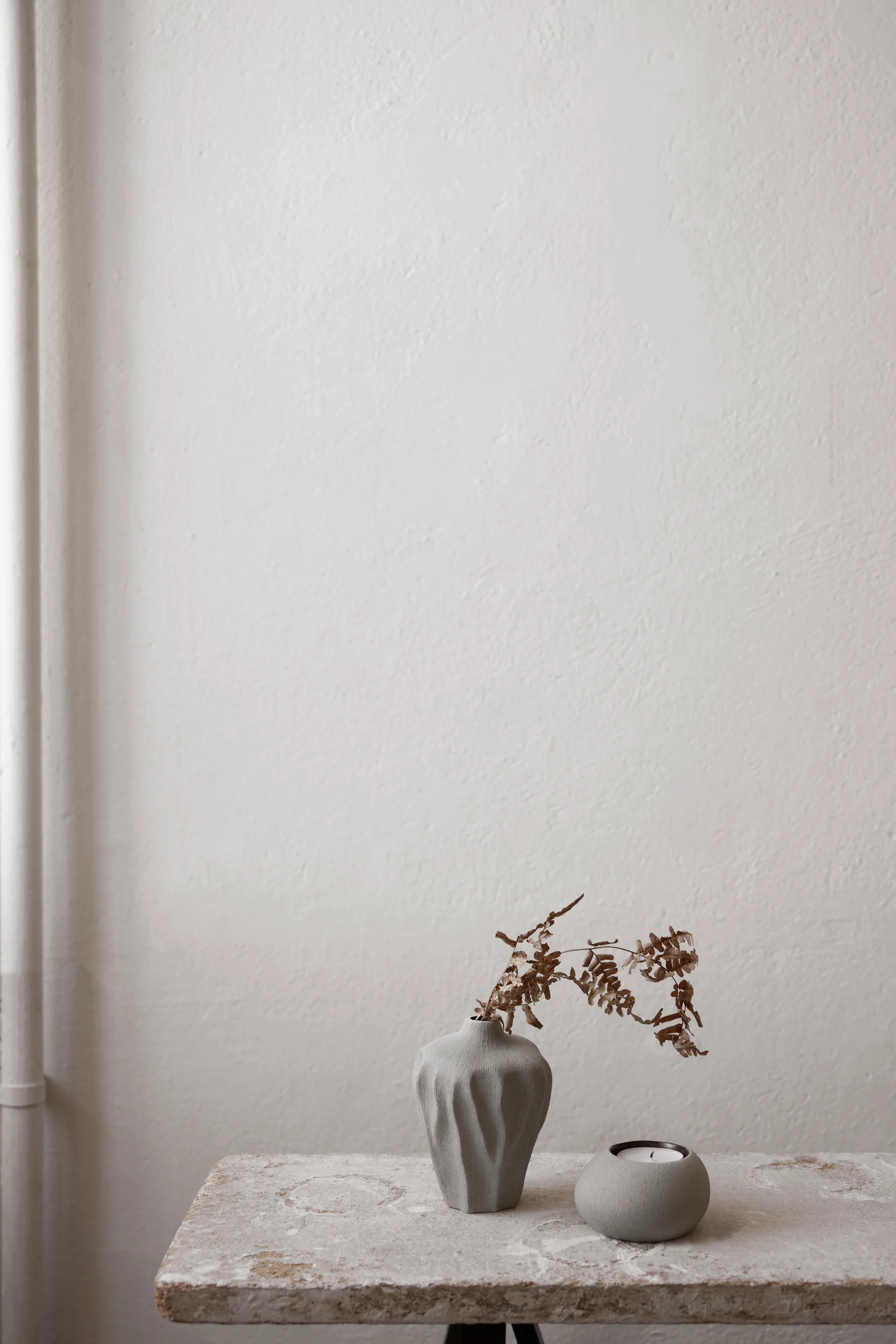 Portacandele Asti, Sand grey Lindform