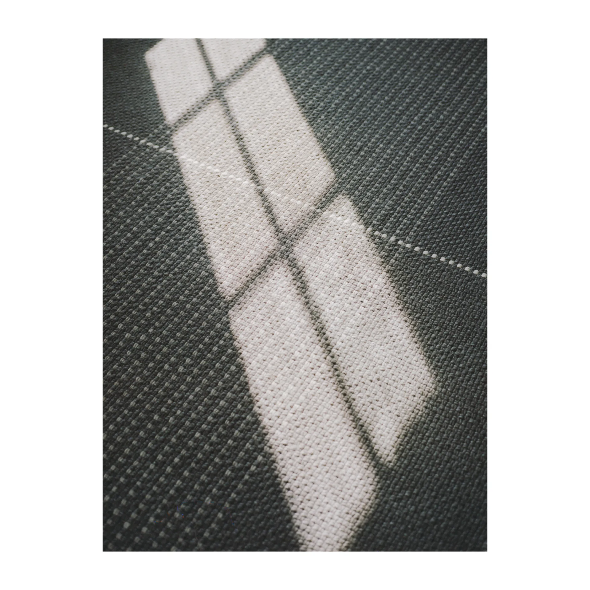 Tappeto in lana Awakened Mind 200x300 cm, Charcoal Linie Design