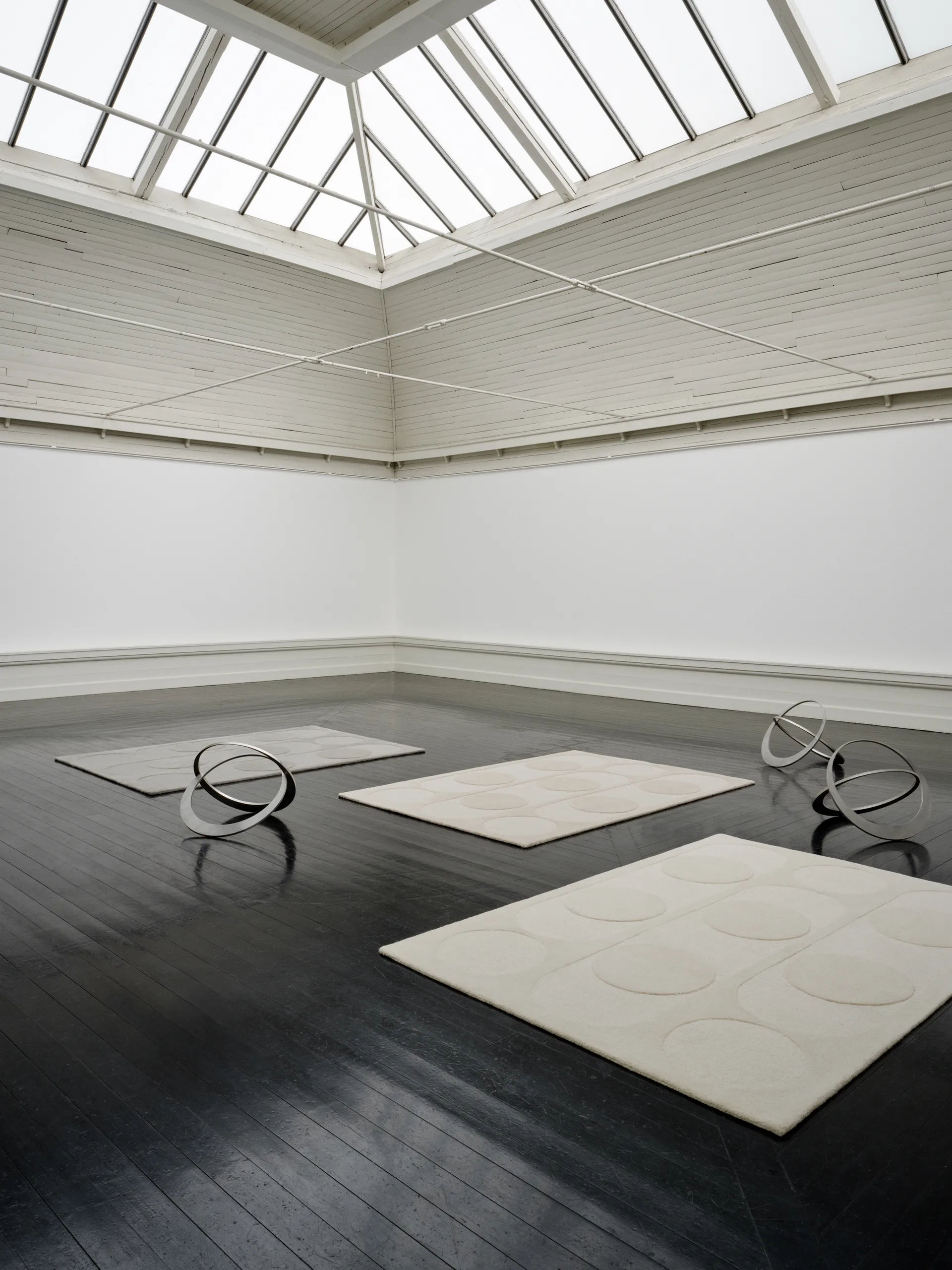 Tappeto in lana Orb Alliance, Gesso, 140x200 cm Linie Design