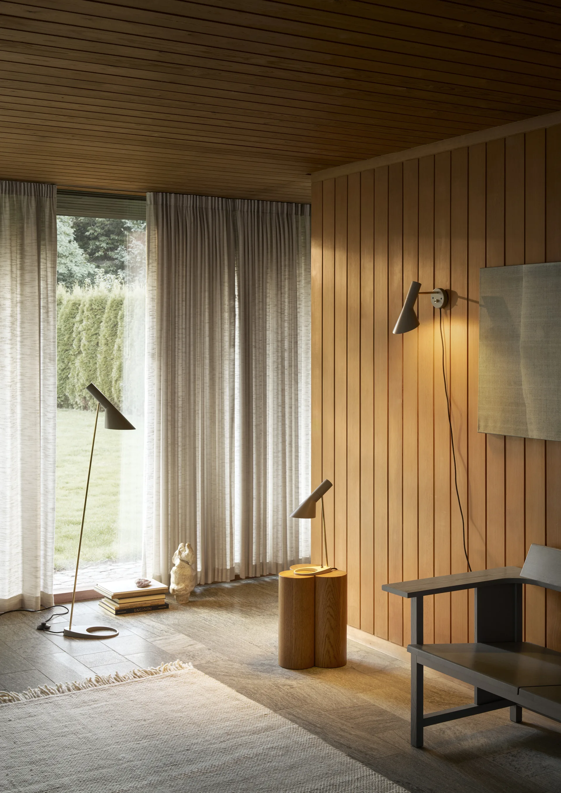 Applique AJ, Brass-warm grey Louis Poulsen