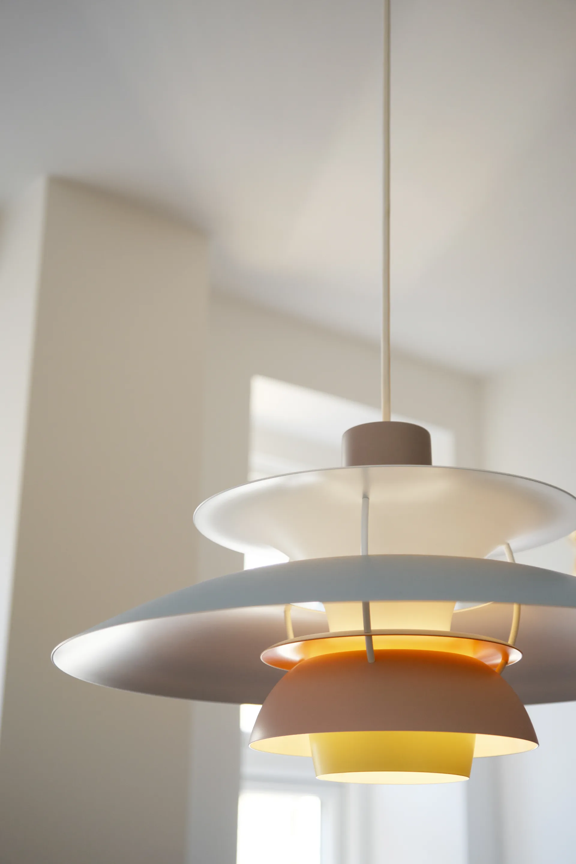 Lampada a sospensione PH 5 , Ø500, Pastel-grigio ostrica-blu-rosa Louis Poulsen