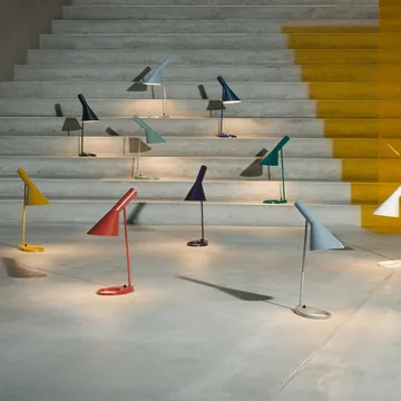 Lampada da tavolo AJ - Aubergine - Louis Poulsen