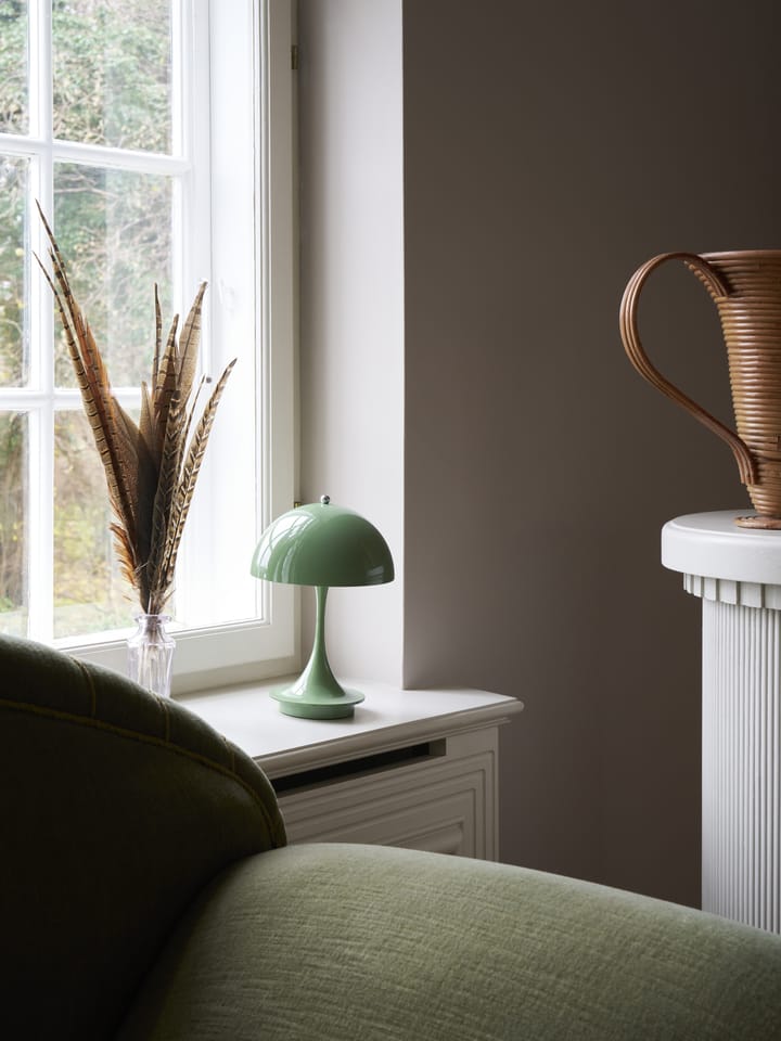 Lampada da tavolo Panthella 160 portable, Green Louis Poulsen