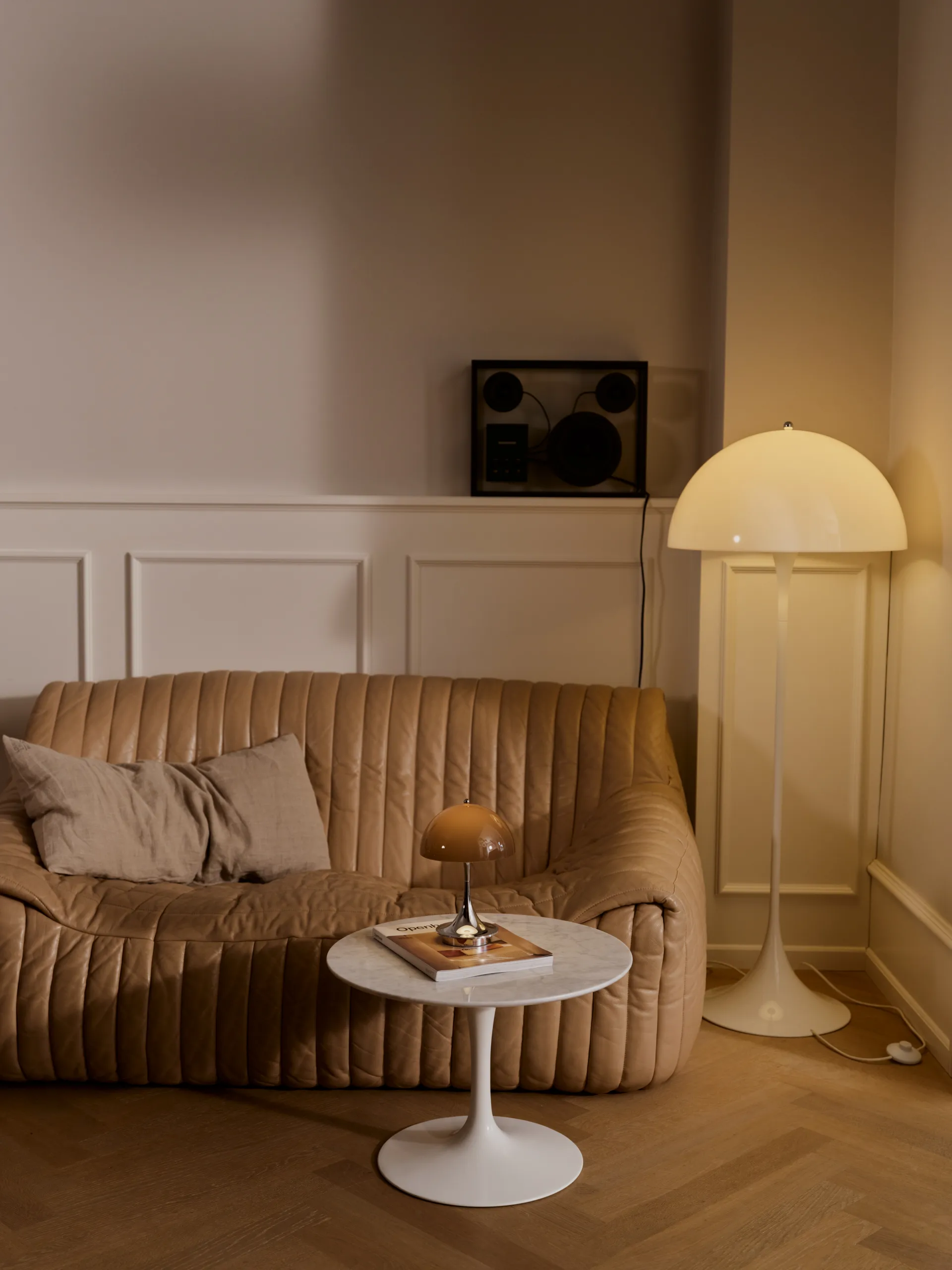 Lampada da tavolo Panthella 160 Portable v3, Original Opal Brown Louis Poulsen