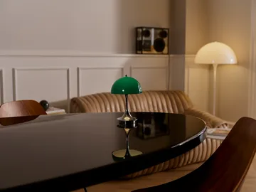 Lampada da tavolo Panthella 160 Portable v3 - Original Opal Green - Louis Poulsen