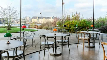 Lampada da tavolo Panthella 160 Portable v3 - Original Opal Red - Louis Poulsen