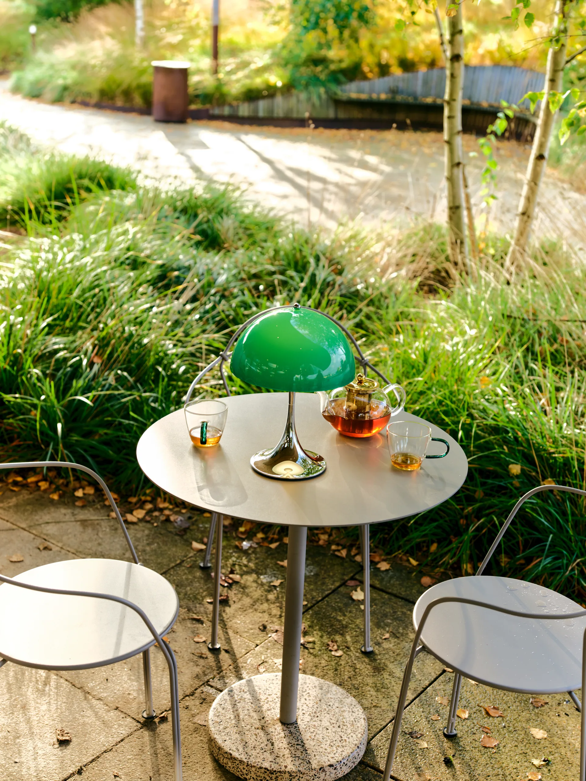 Lampada da tavolo Panthella 250 portable V3, Original Opal Green Louis Poulsen