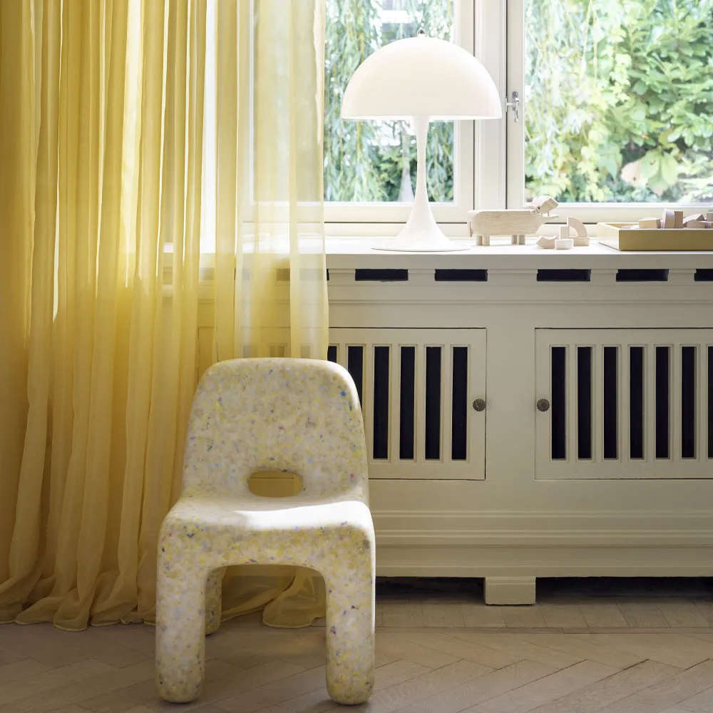 Lampada da tavolo Panthella 320, Acrilico bianco Louis Poulsen