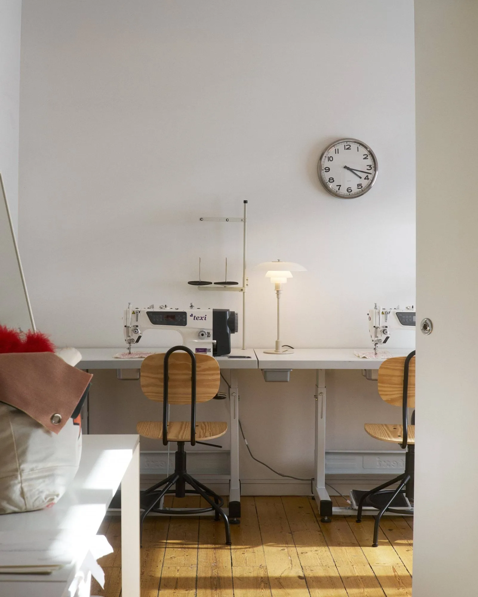 Lampada da tavolo PH 3/2, Beige lucido Louis Poulsen