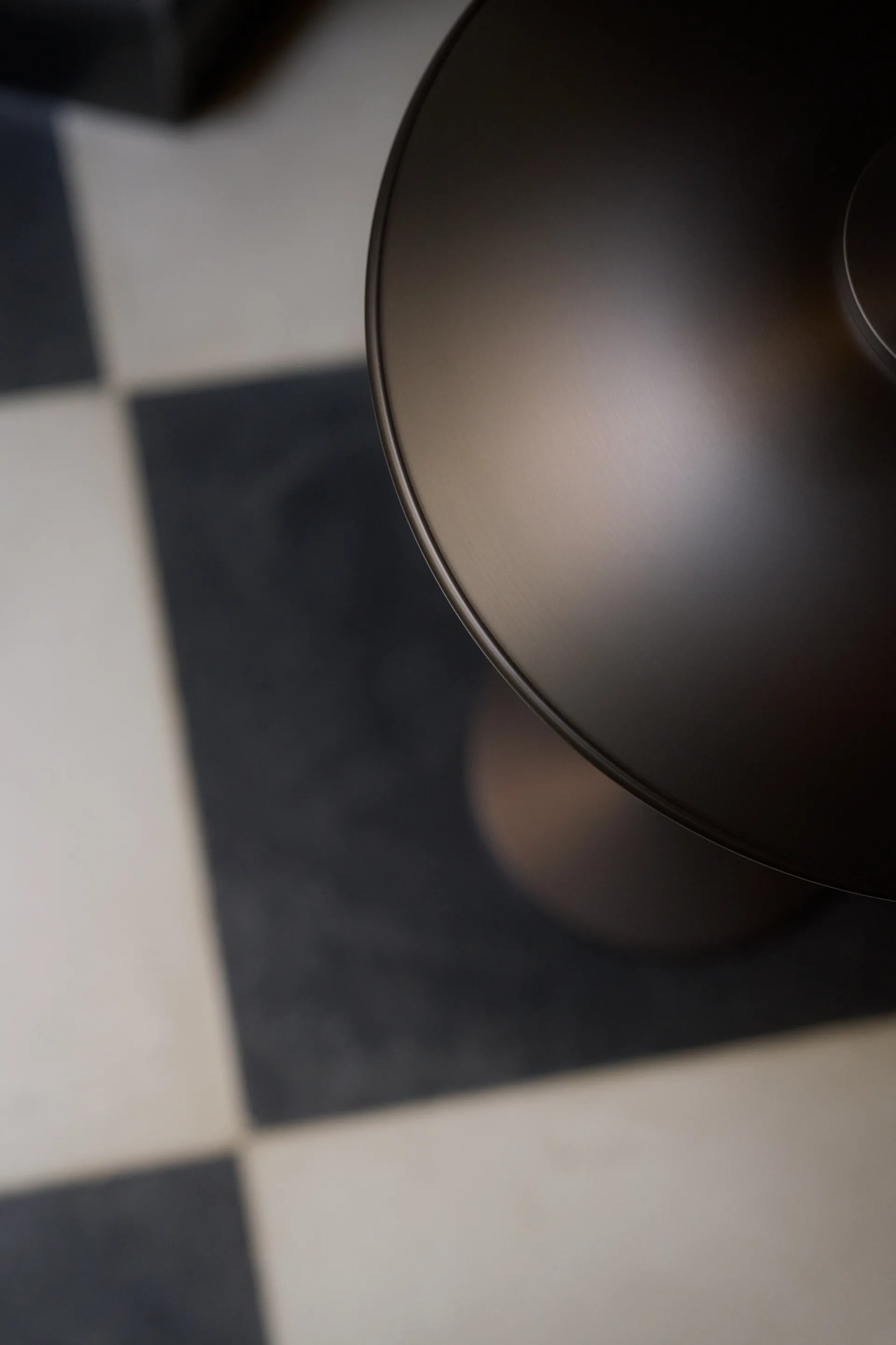 Lampada da tavolo PH 3/2 Luna, Aged brass-vetro opale Louis Poulsen