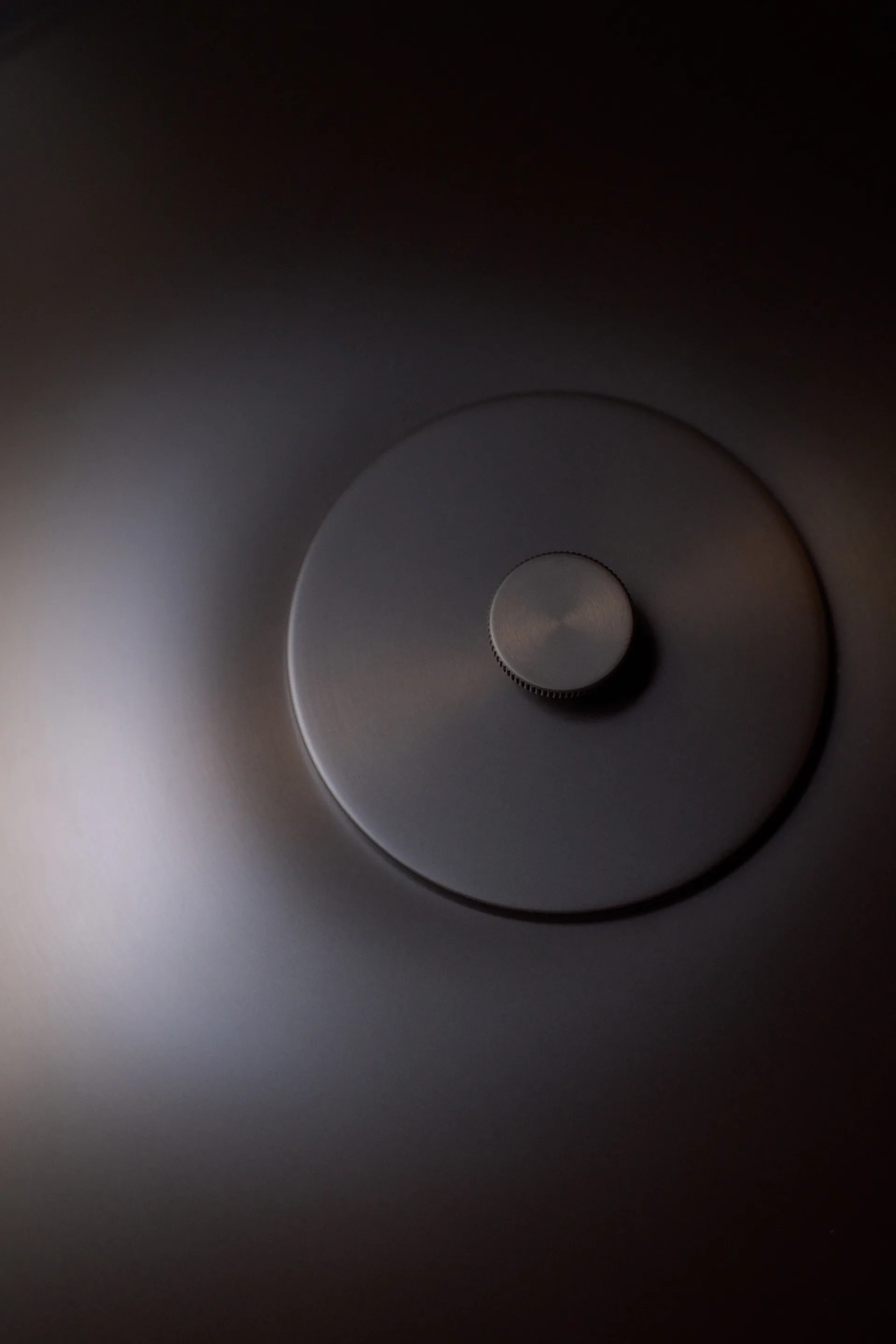 Lampada da tavolo PH 3/2 Luna, Aged brass-vetro opale Louis Poulsen