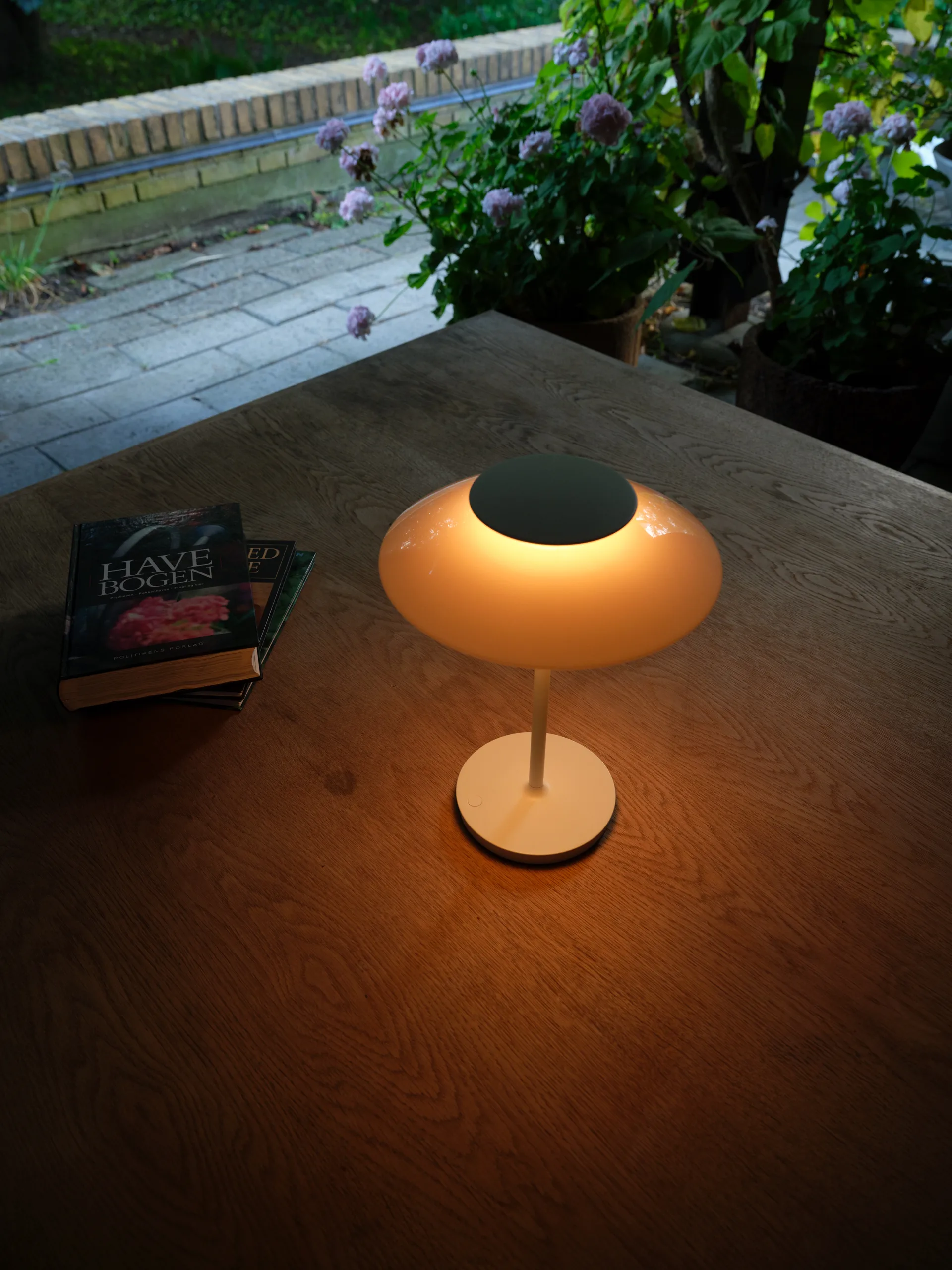 Lampada da tavolo PH 80 portatile, Opale bianco, bianco Louis Poulsen