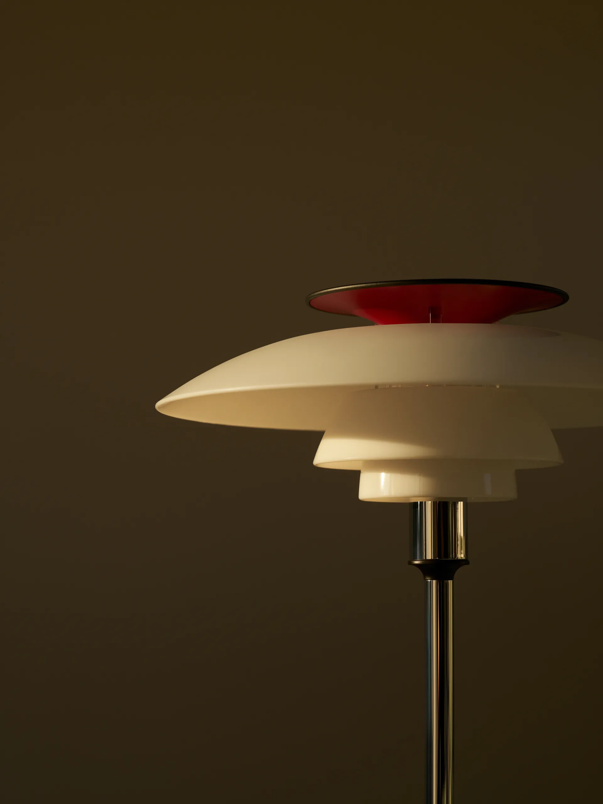 Lampada da tavolo PH 80 portatile, Opale bianco, cromato Louis Poulsen