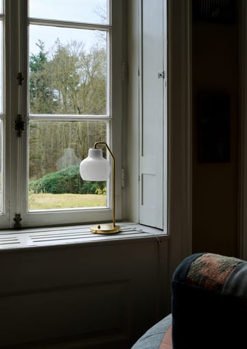 Lampada da tavolo VL Ring Crown Ø15 cm - Ottone-vetro opale - Louis Poulsen
