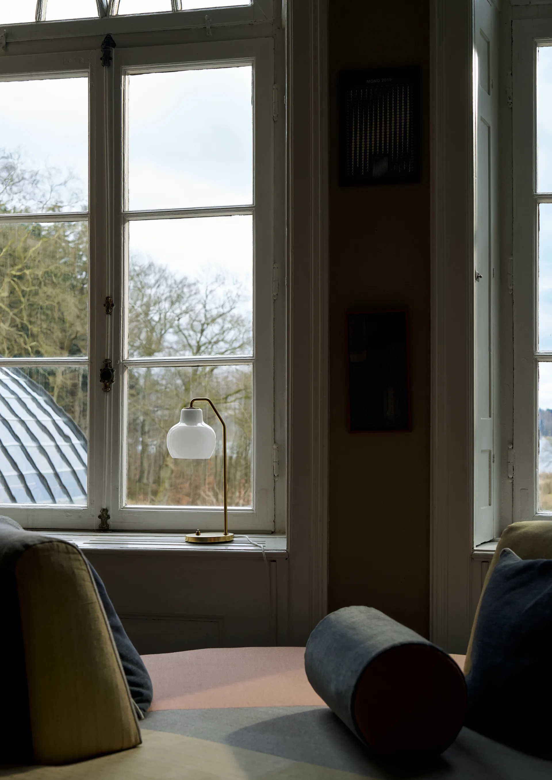 Lampada da tavolo VL Ring Crown Ø15 cm, Ottone-vetro opale Louis Poulsen