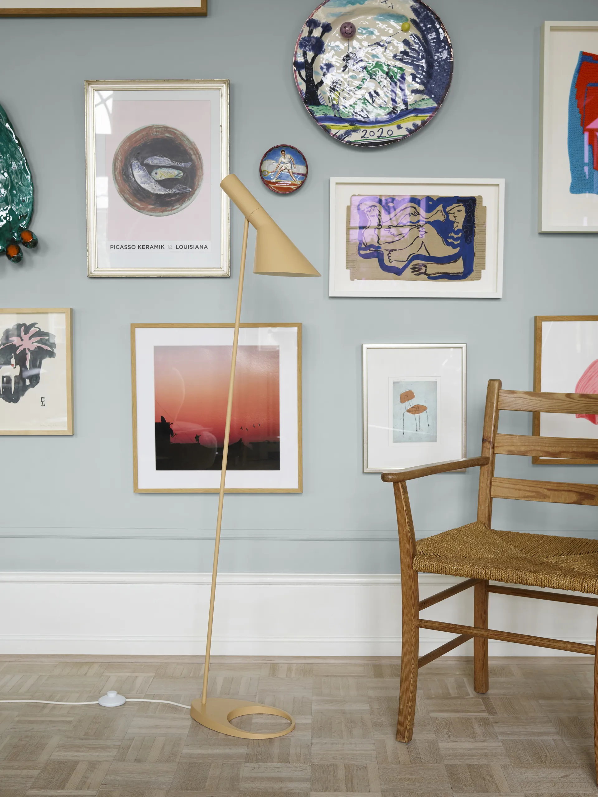 Lampada da terra AJ, Soft lemon Louis Poulsen