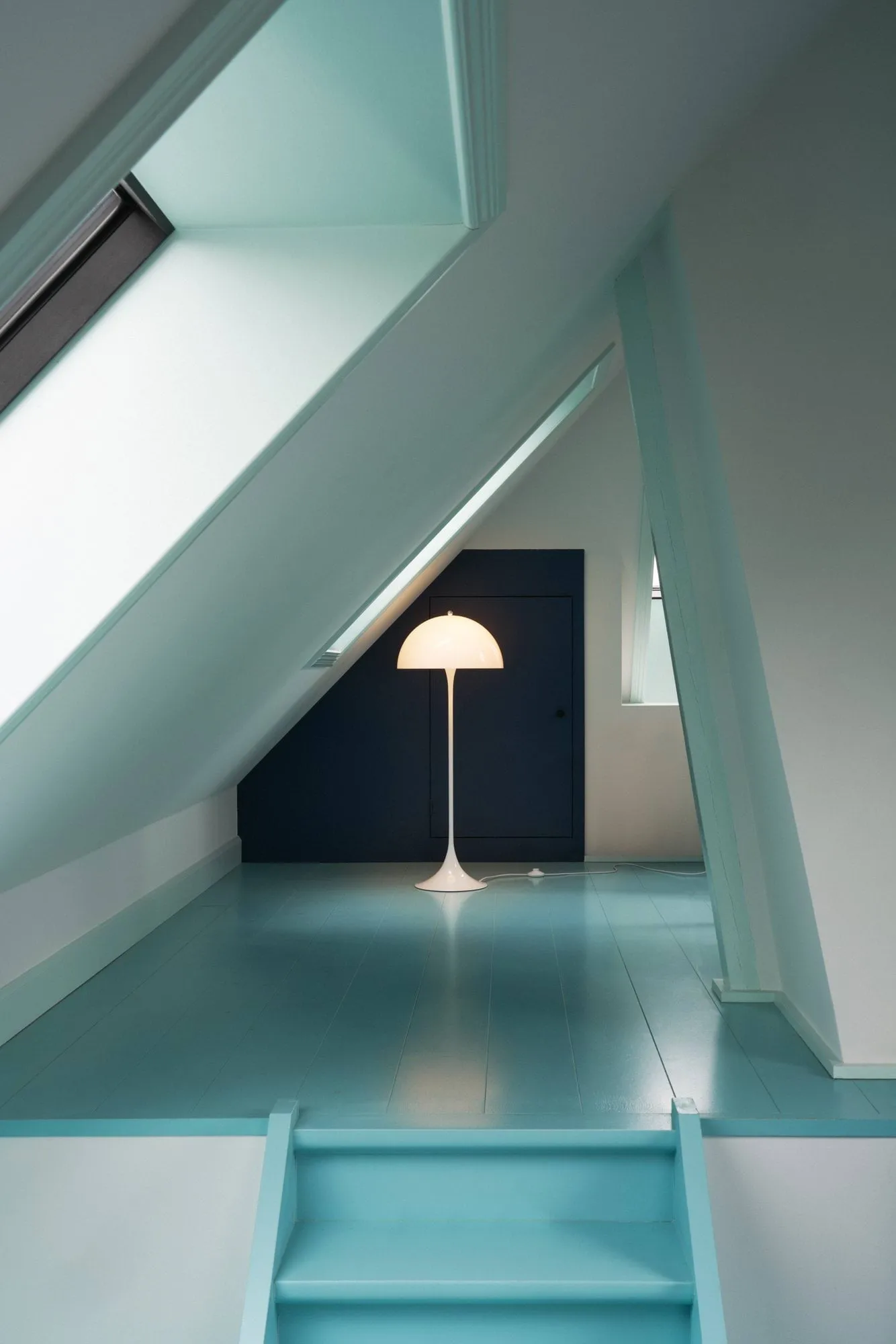 Panthella 400 lampada da terra, Opal white Louis Poulsen