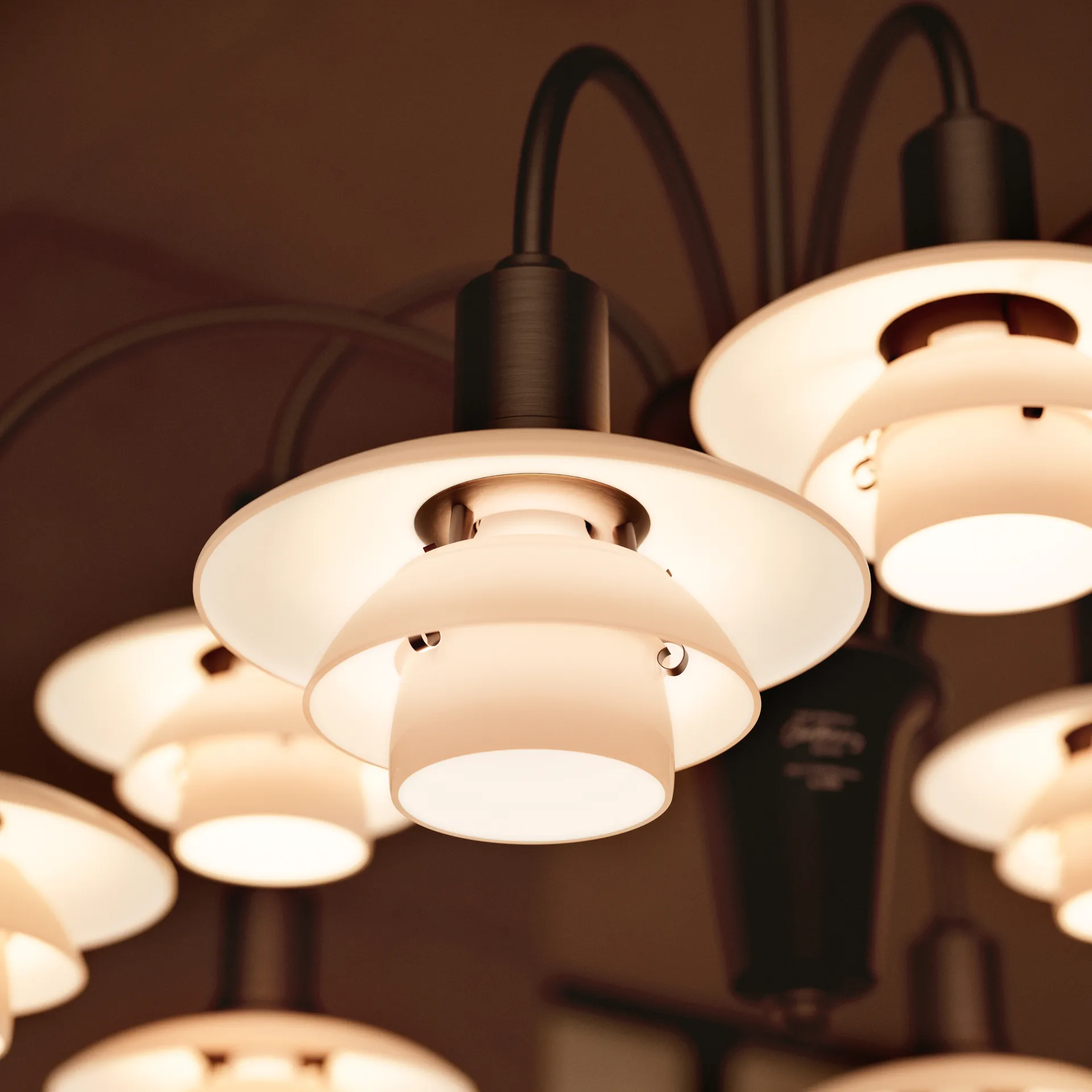 PH 1/1 Chandelier Centenary Edition lampadario, Brass-dusty terracotta, 9 bracci Louis Poulsen