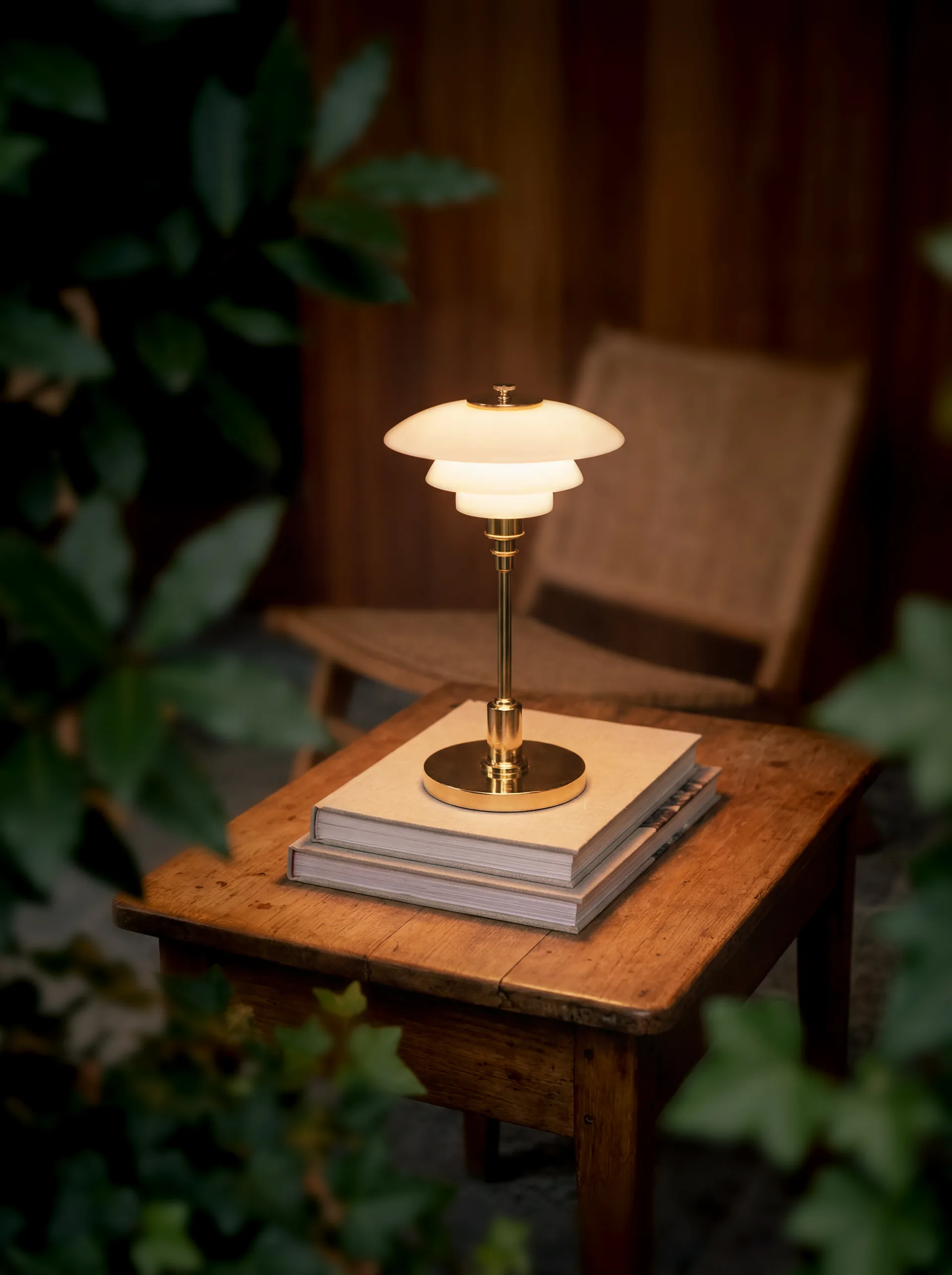 PH 1/1 lampada da tavolo portatile, Placcato in ottone Louis Poulsen