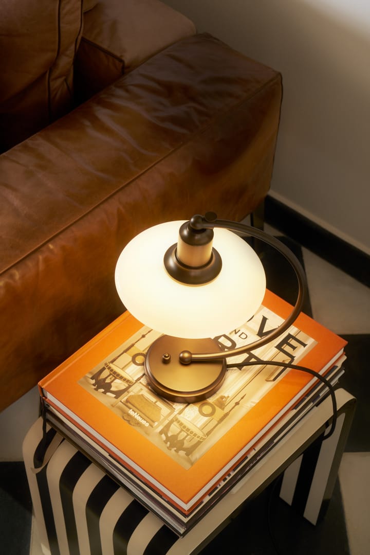 PH 2/2 Luna, Aged brass-vetro opalino Louis Poulsen