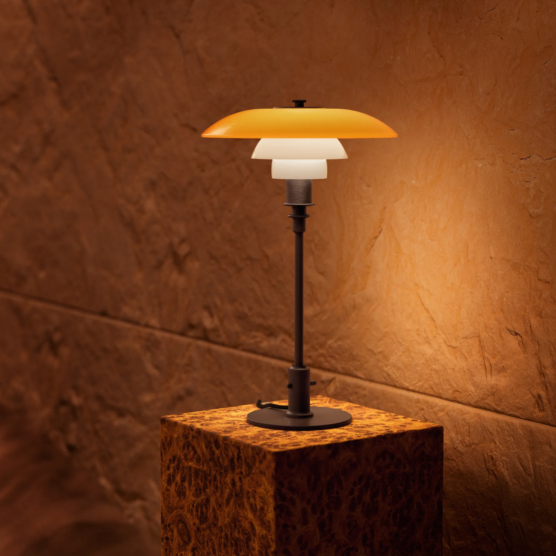 PH 3/2 lampada da tavolo Centenary Edition, Amber-opal white Louis Poulsen