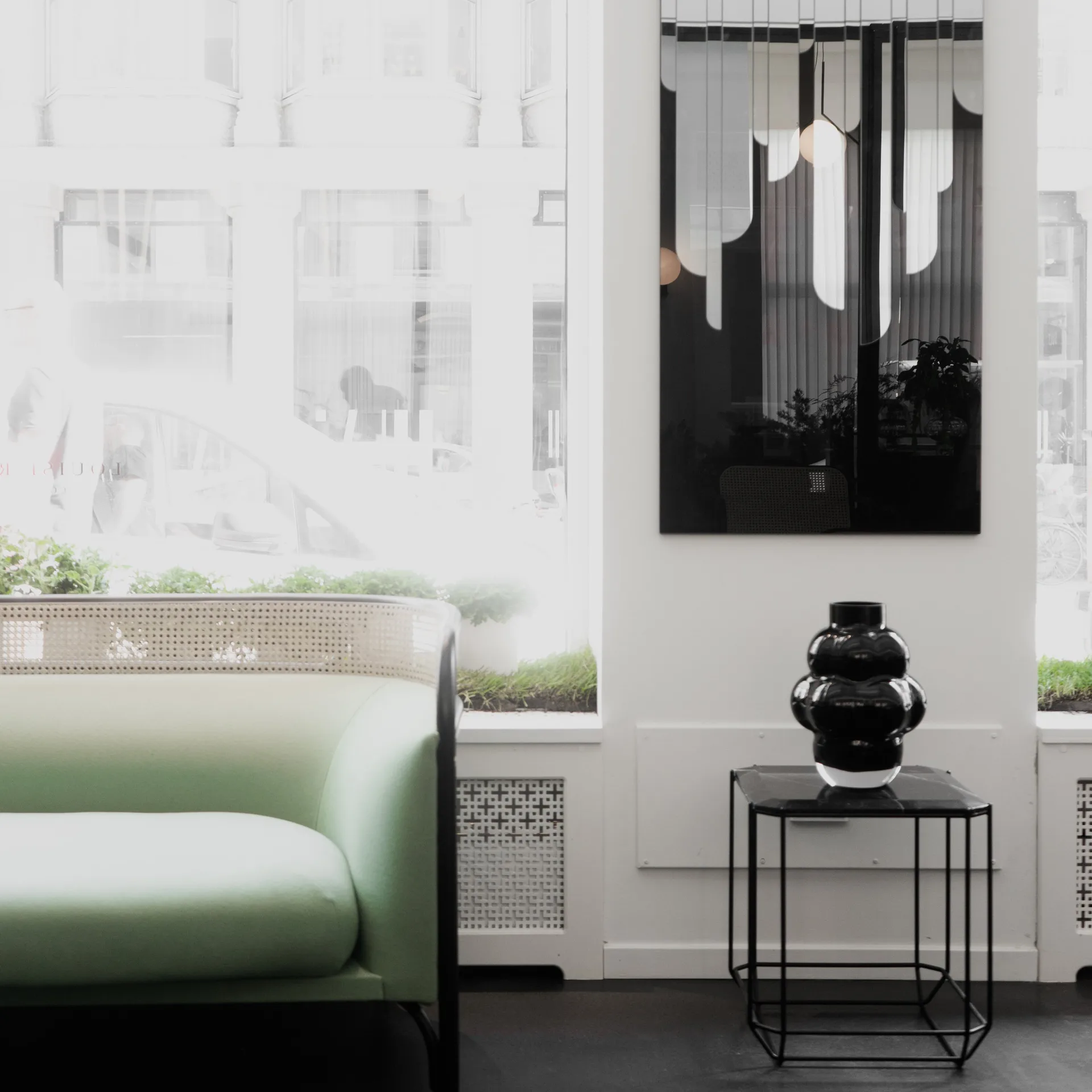 Vaso 04 Balloon 32 cm, nero Louise Roe