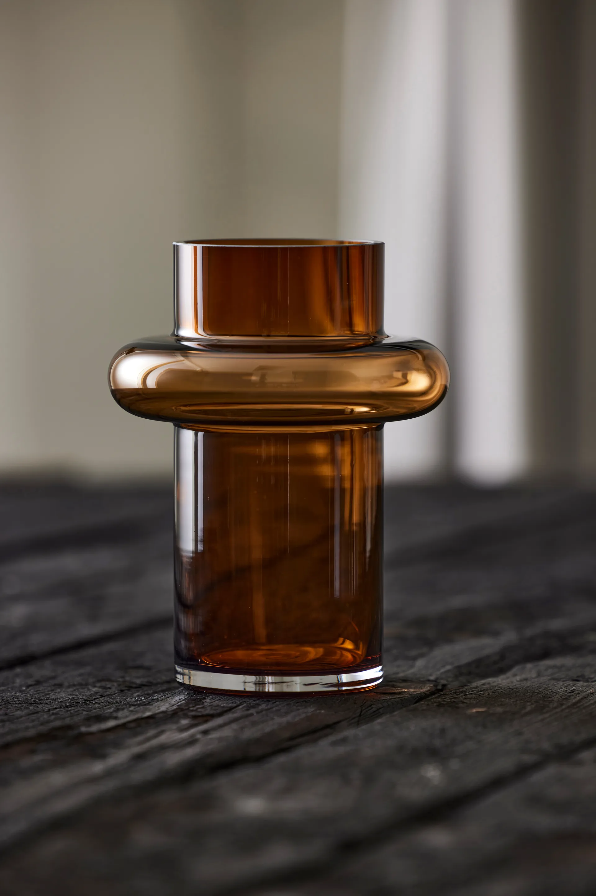 Vaso di vetro Tube, 20 cm, Ambra Lyngby Glas