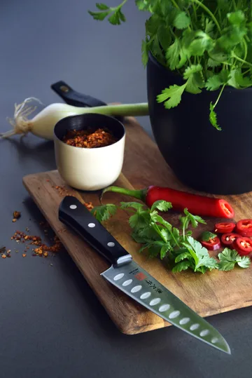 Coltello per verdure Mac con alveoli - 13 cm - MAC