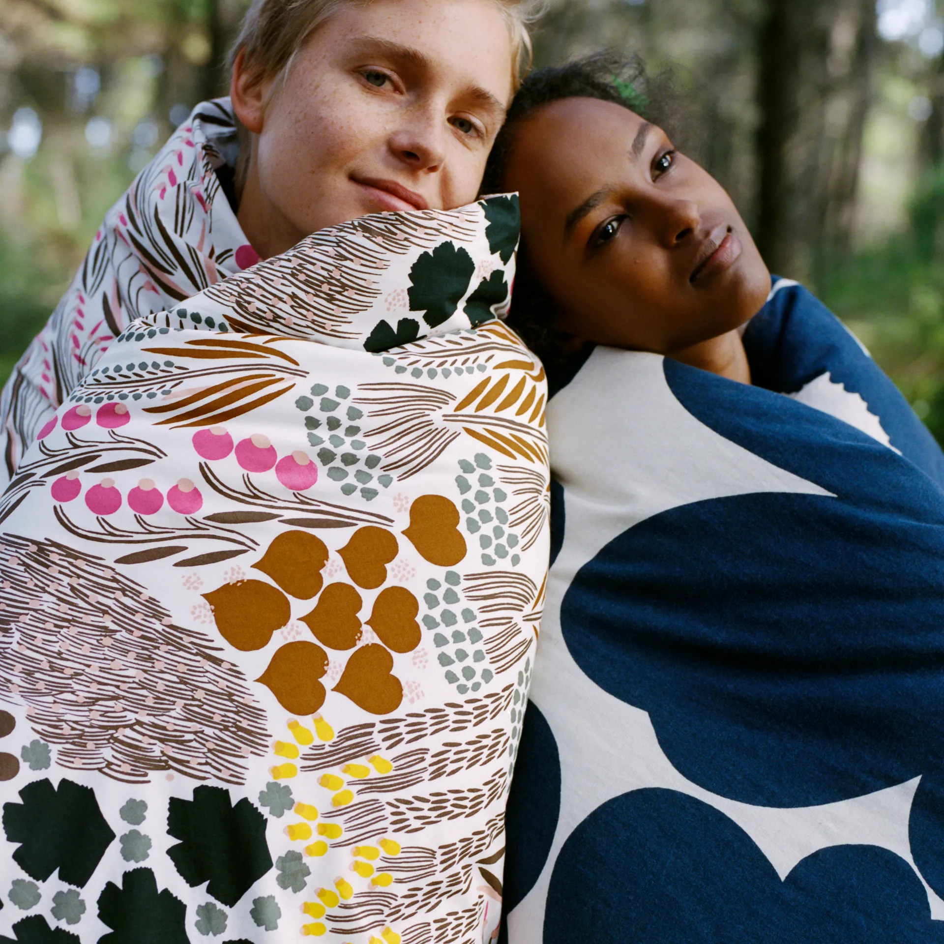 Copripiumino Unikko cotone-lino 150x210 cm, natural white-dark blue Marimekko