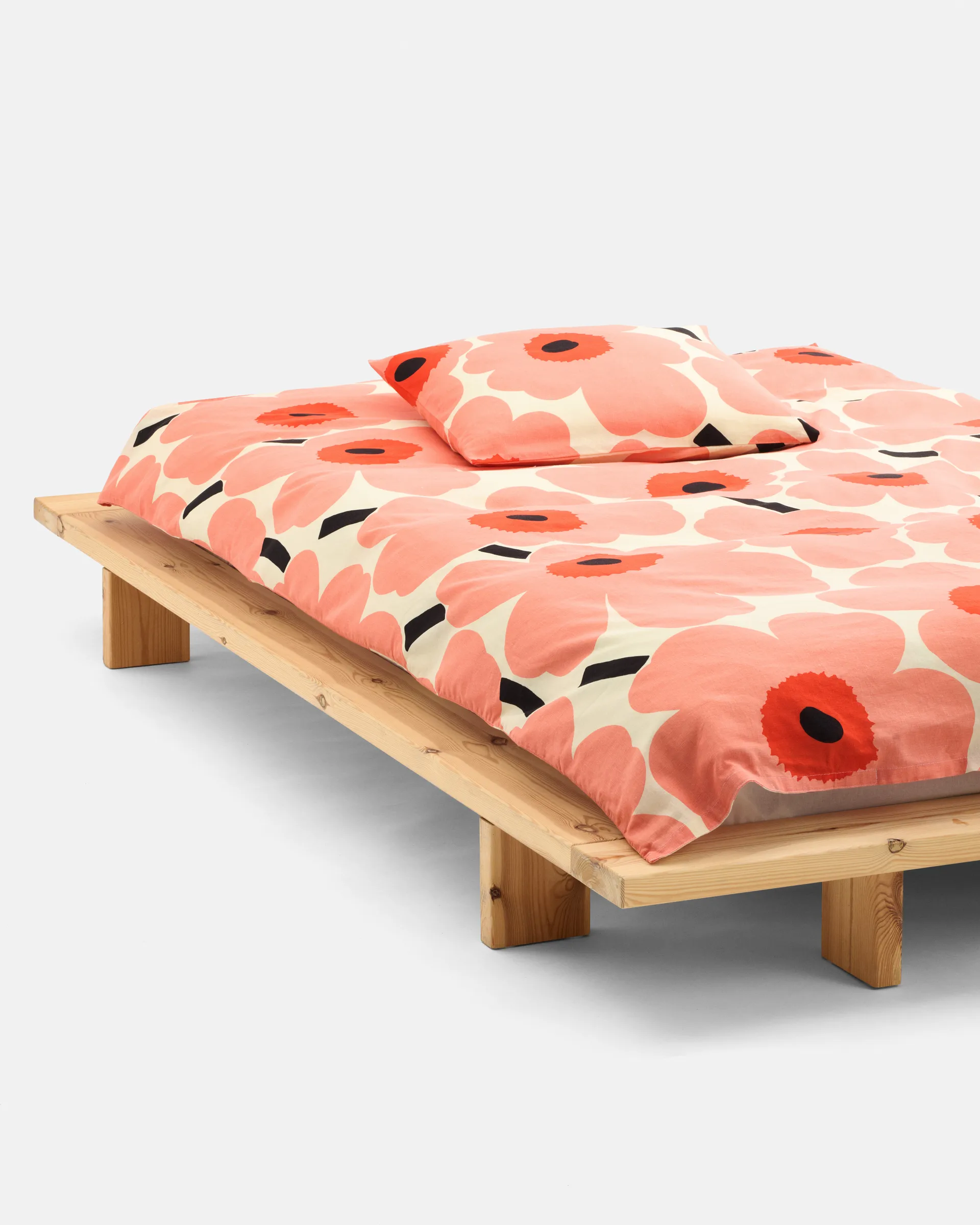 Federa Marimekko Unikko 50x60 cm, Off white-coral-orange red-charcoal Marimekko