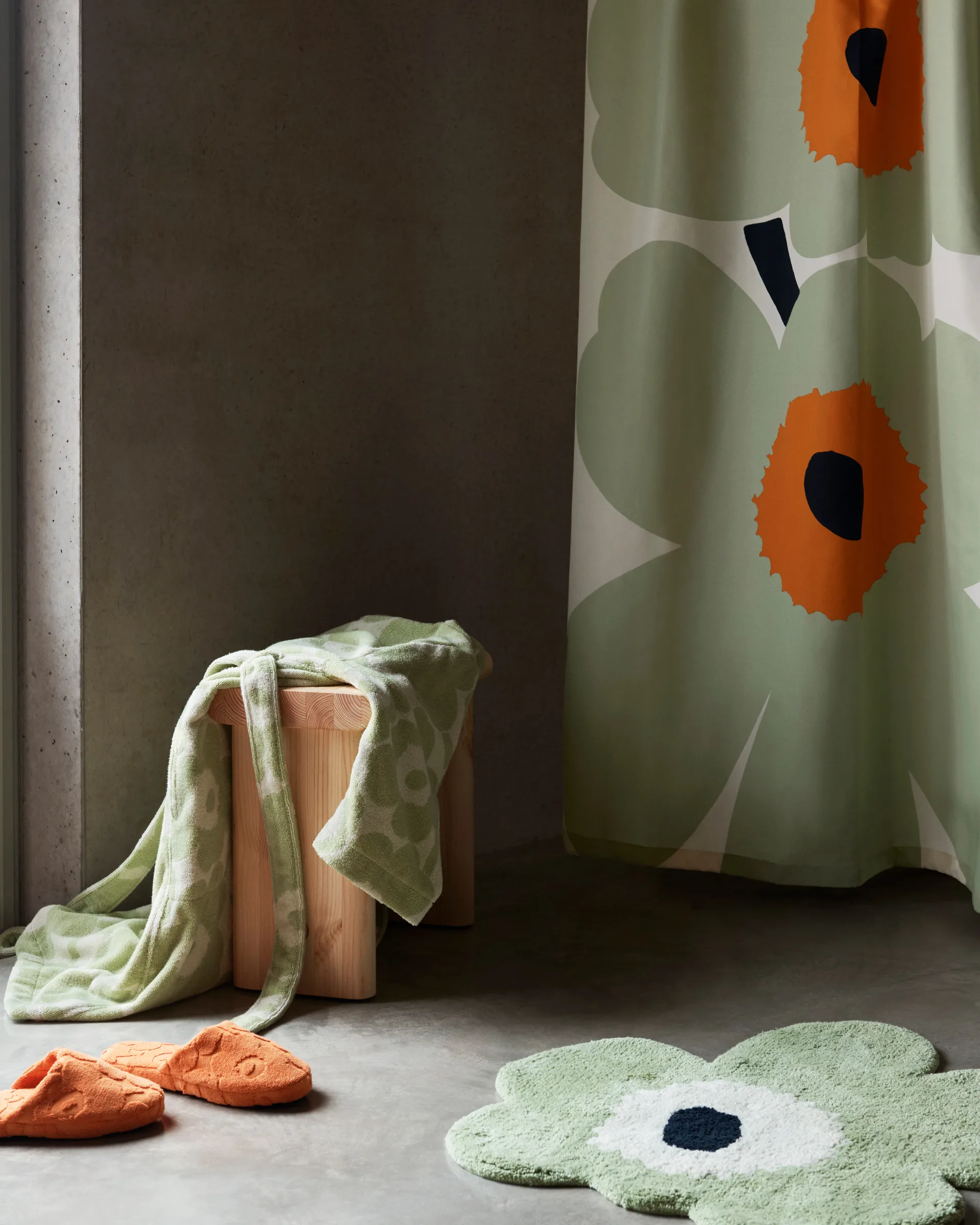 Tappeto bagno Marimekko Unikko 73x74 cm, Sage-off white Marimekko