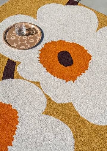 Tappeto da esterno Unikko anniversary - Honey, 140x200 cm - Marimekko