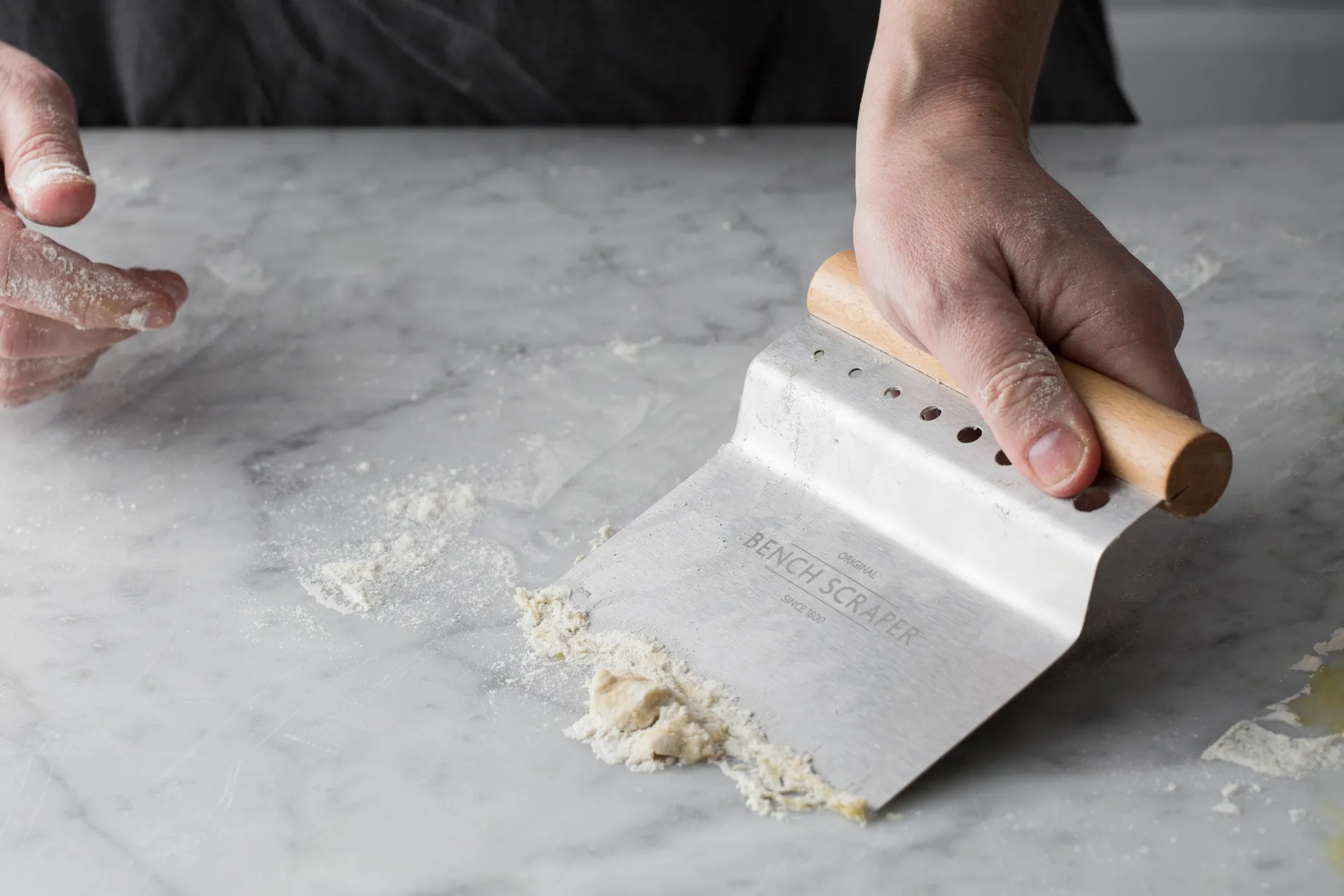 Raschietto da banco Innovative 15 cm, Grigio crema Mason Cash