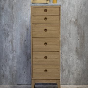 Comò stretto Höllviken  - rovere pigmentato bianco, 6 cassetti - Mavis