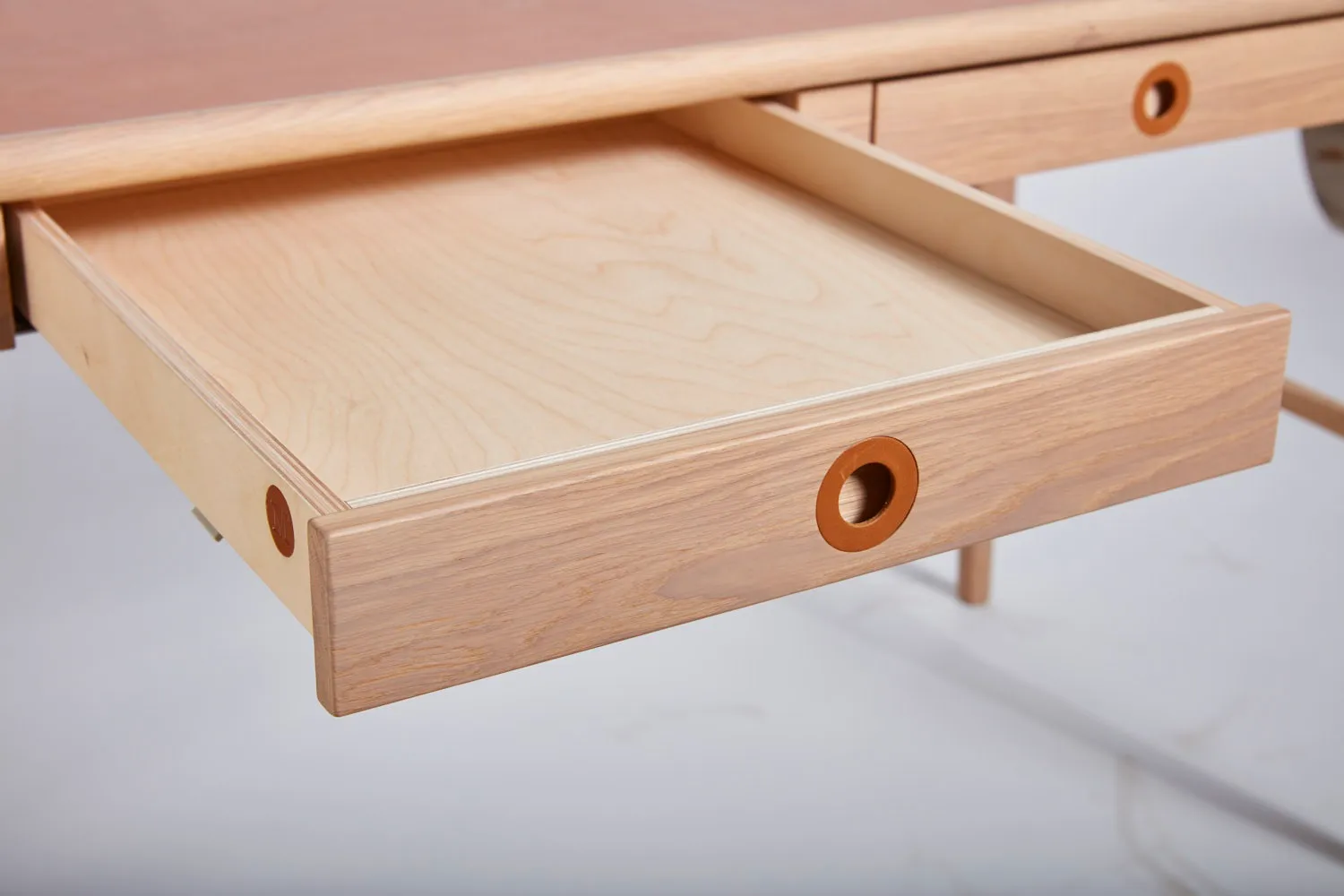 Scrivania Höllviken, rovere pigmentato bianco Mavis