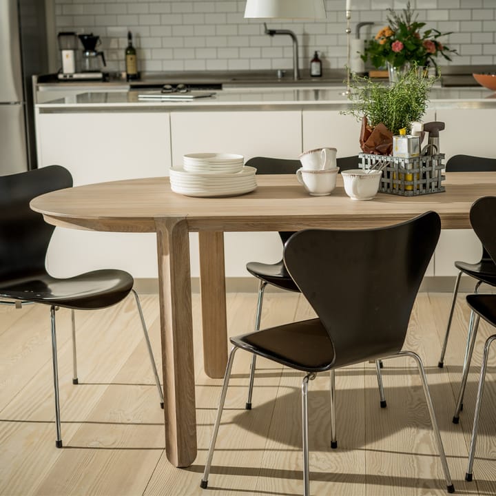 Tavolo Amor, rovere bianco pigmentato olio dura-cera Mavis