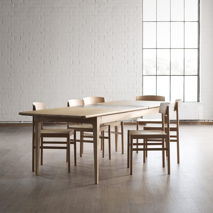 Tavolo Höllviken, rovere verniciato opaco bianco, 2 allunghe, pietra calcarea da 50 cm Mavis