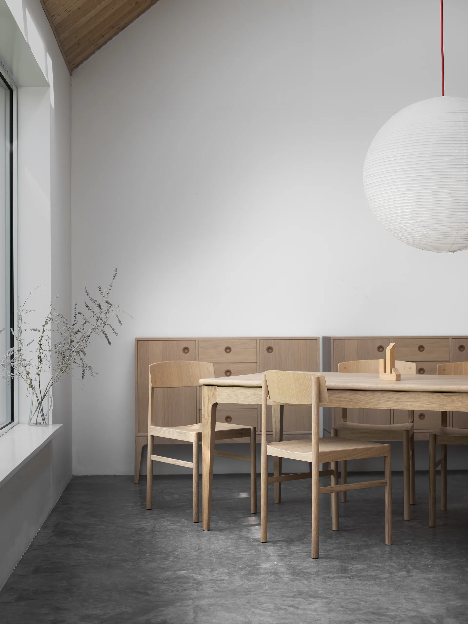 Tavolo Höllviken, rovere verniciato opaco bianco pigmentato Mavis