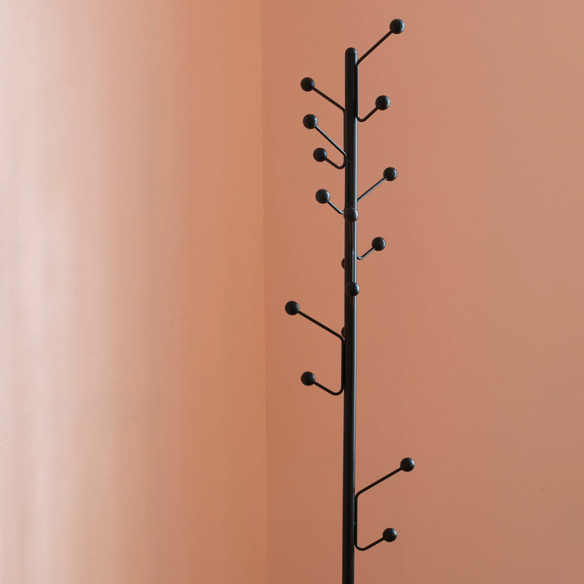 Appendiabiti Bill Floor, Nero Maze