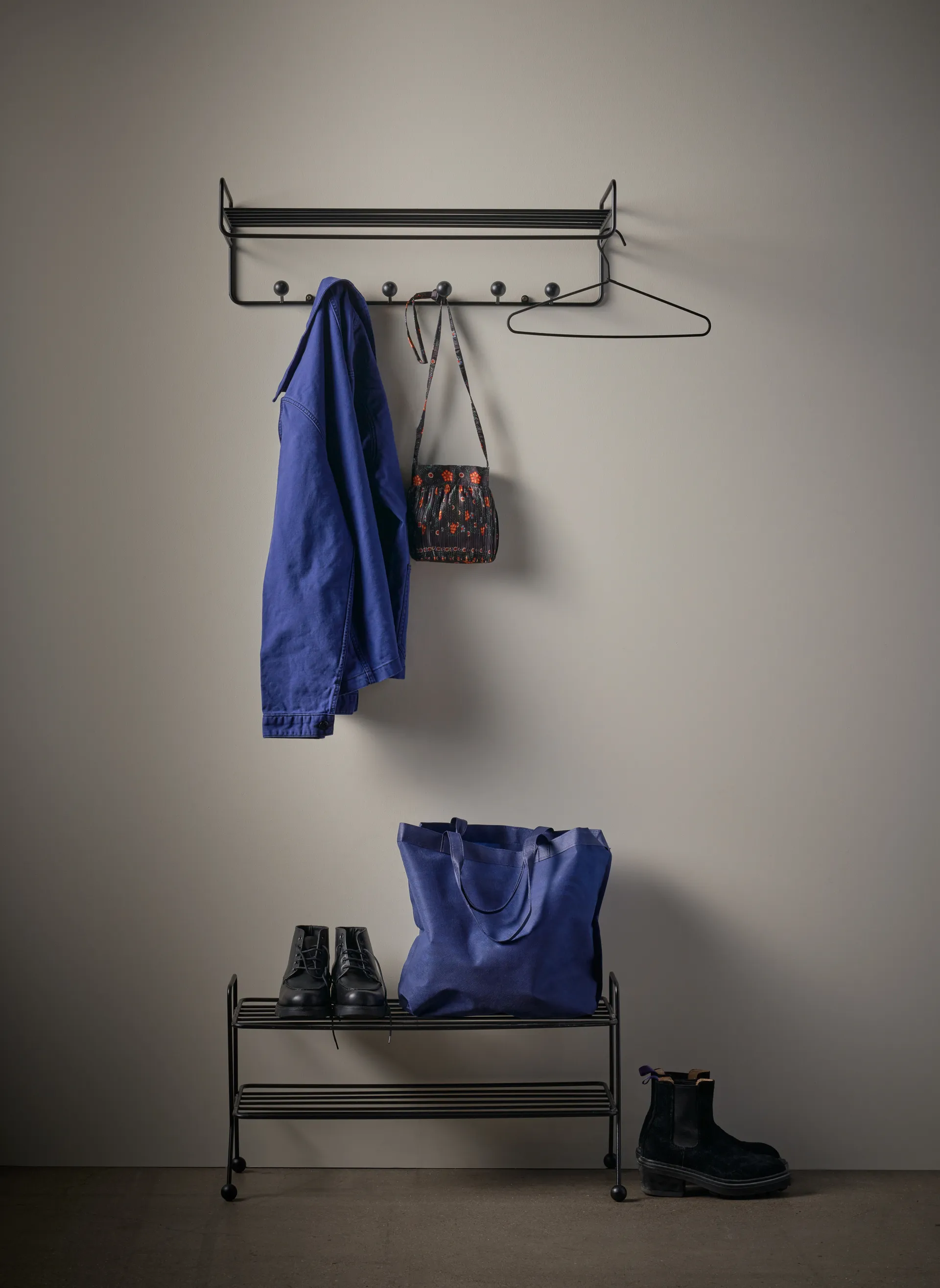 Cappelliera Bill, Nero Maze